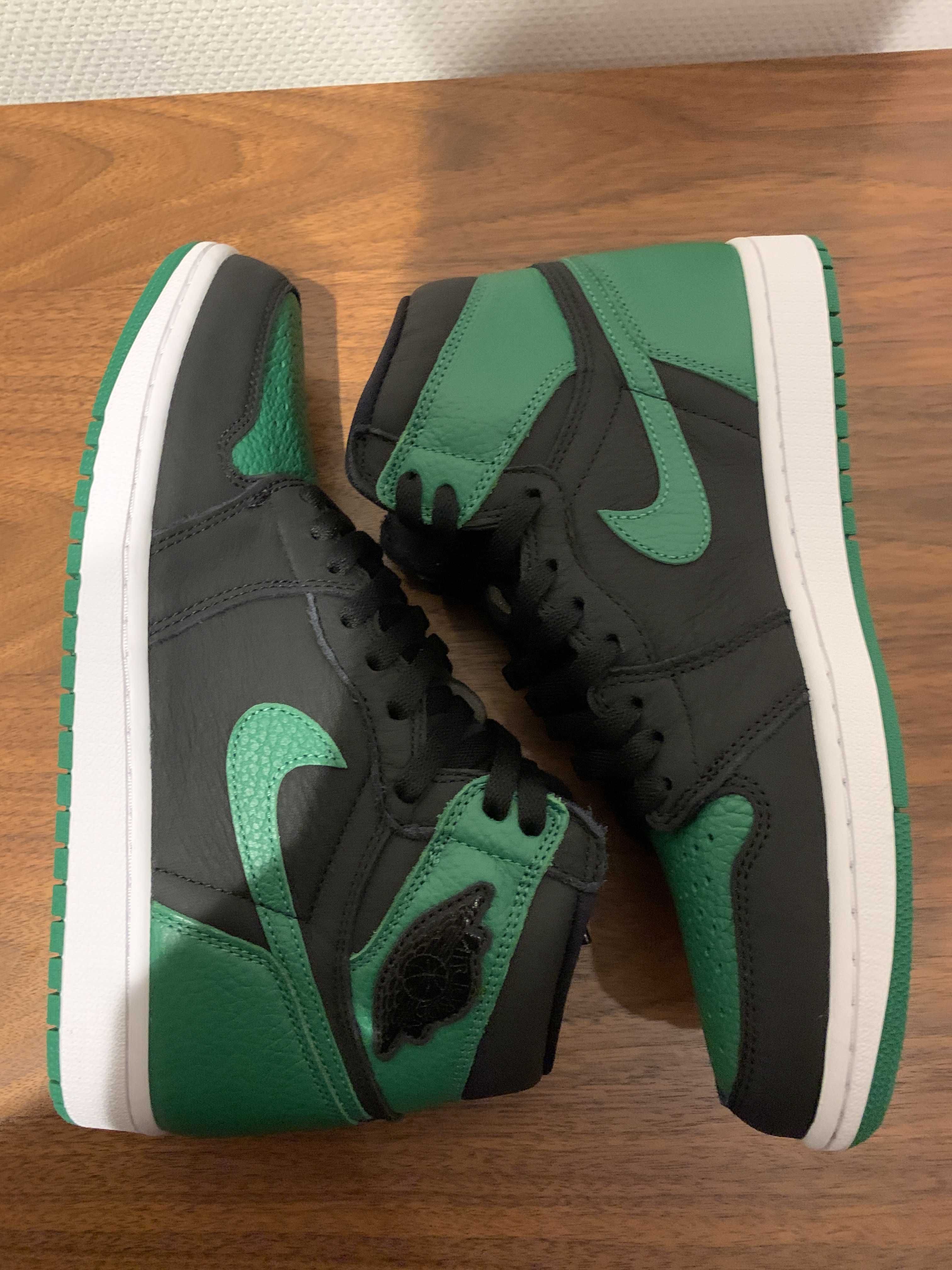 Nike Air Jordan 1 Retro High OG "Black/Pine Green" (2020)      