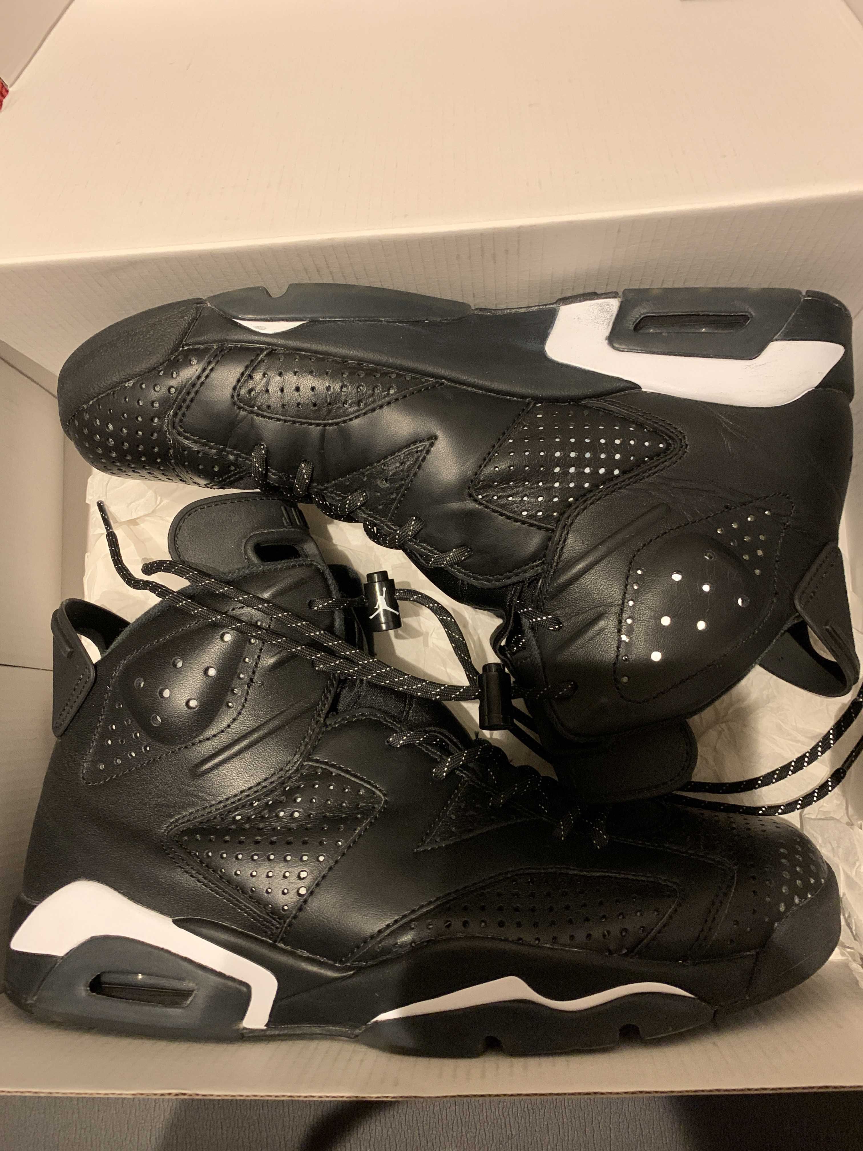NIKE AIR JORDAN 6 RETRO "BLACK CAT"