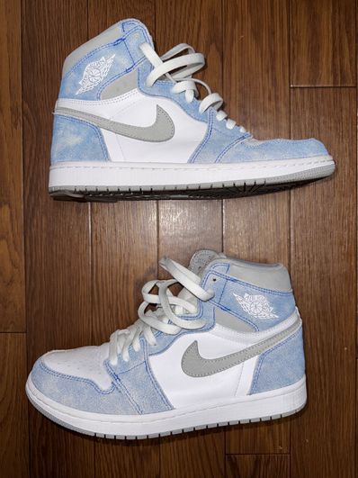 Nike Air Jordan 1 High OG "Hyper Royal"