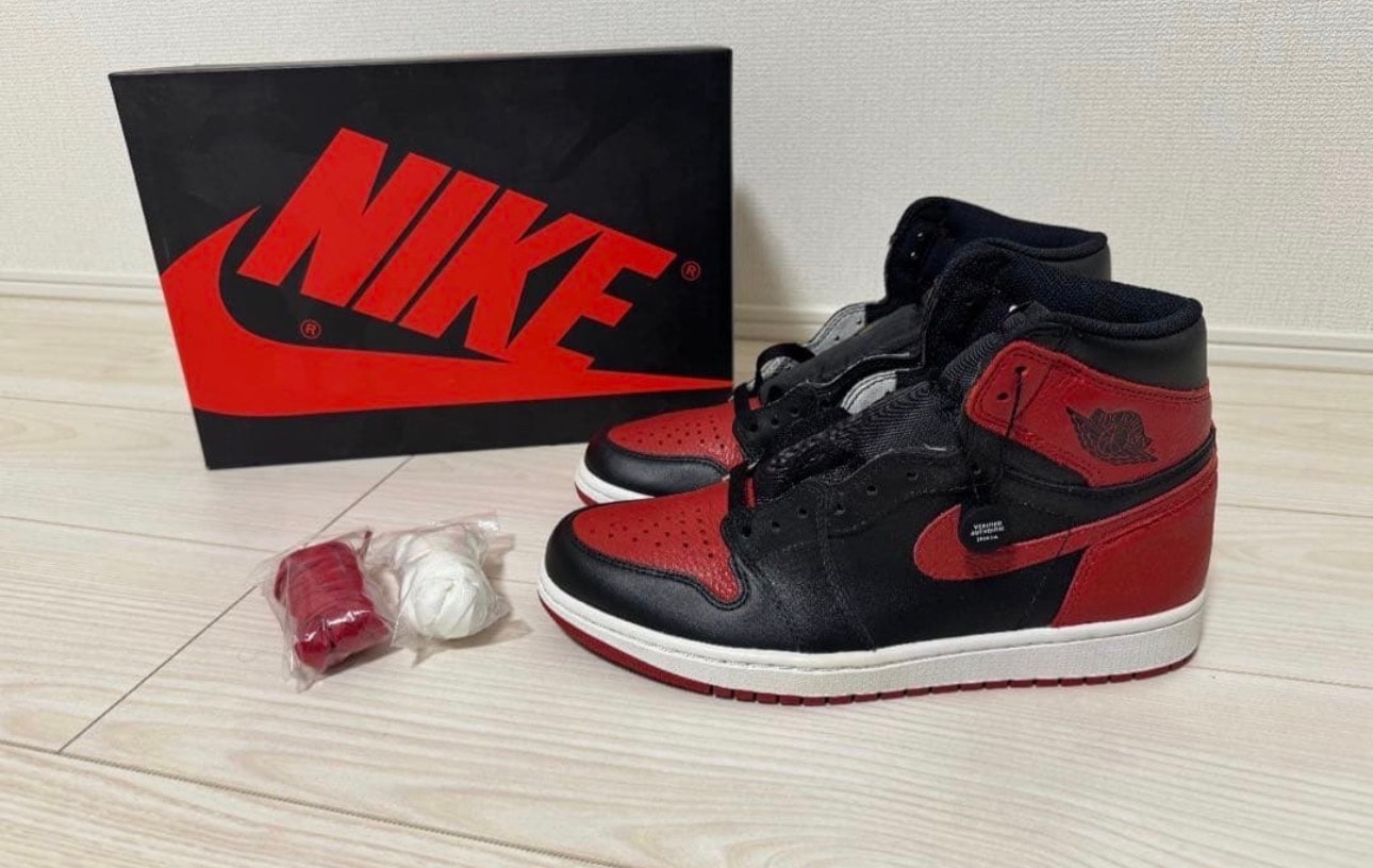 Nike Air Jordan 1 Retro High OG "Bred/Banned"