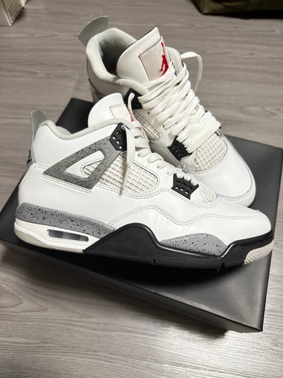 Nike Air Jordan 4 Retro "White/Cement" (2025)