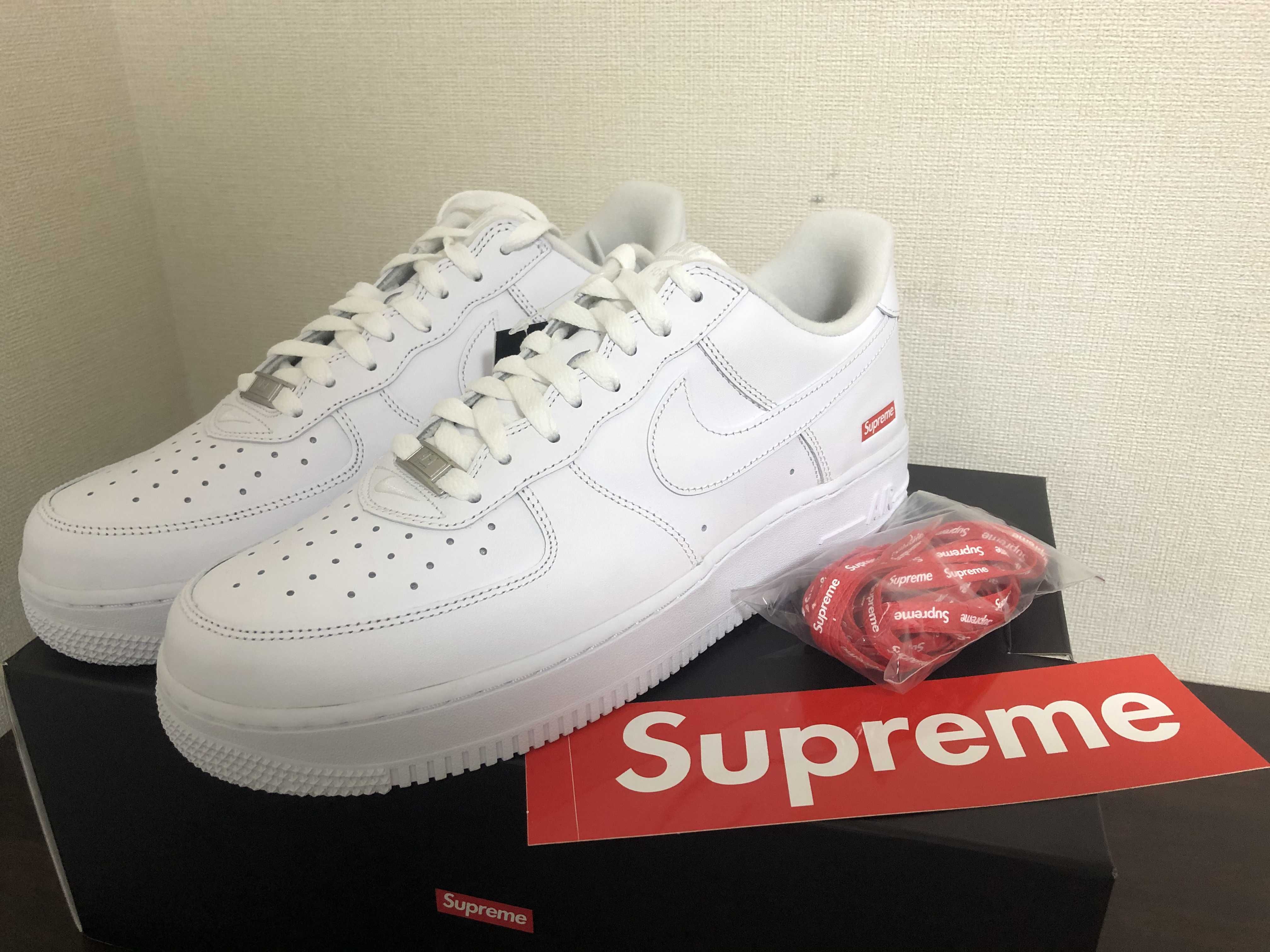Supreme × Nike Air Force 1 Low "White"