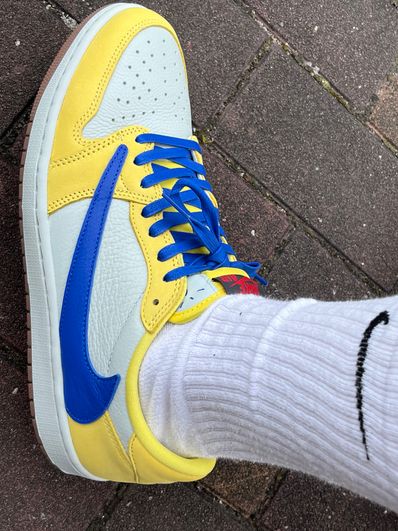 Travis Scott × Nike Women's Air Jordan 1 Retro Low OG "Canary"