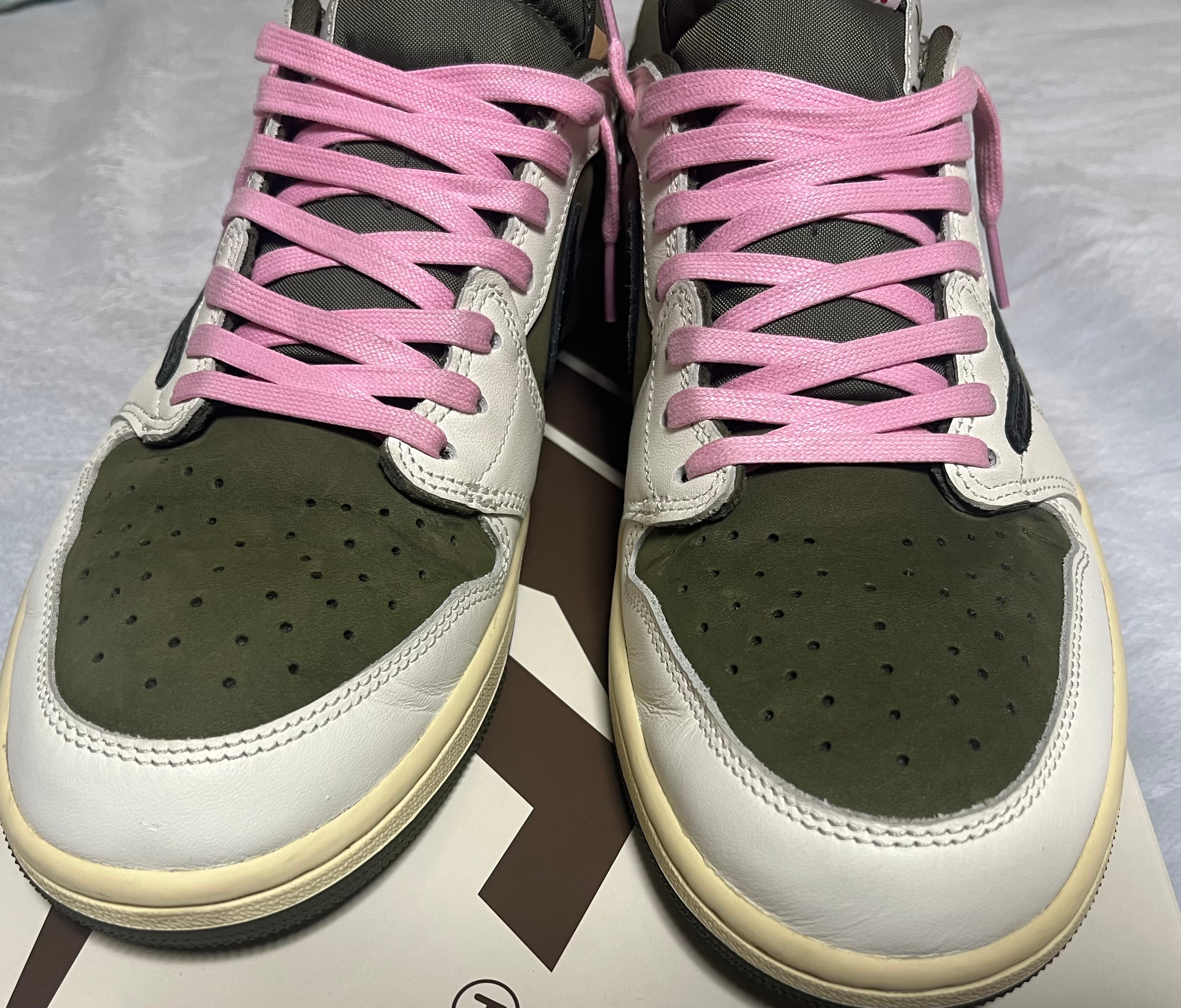 Travis Scott × Nike Air Jordan 1 Low OG SP "Reverse Olive"