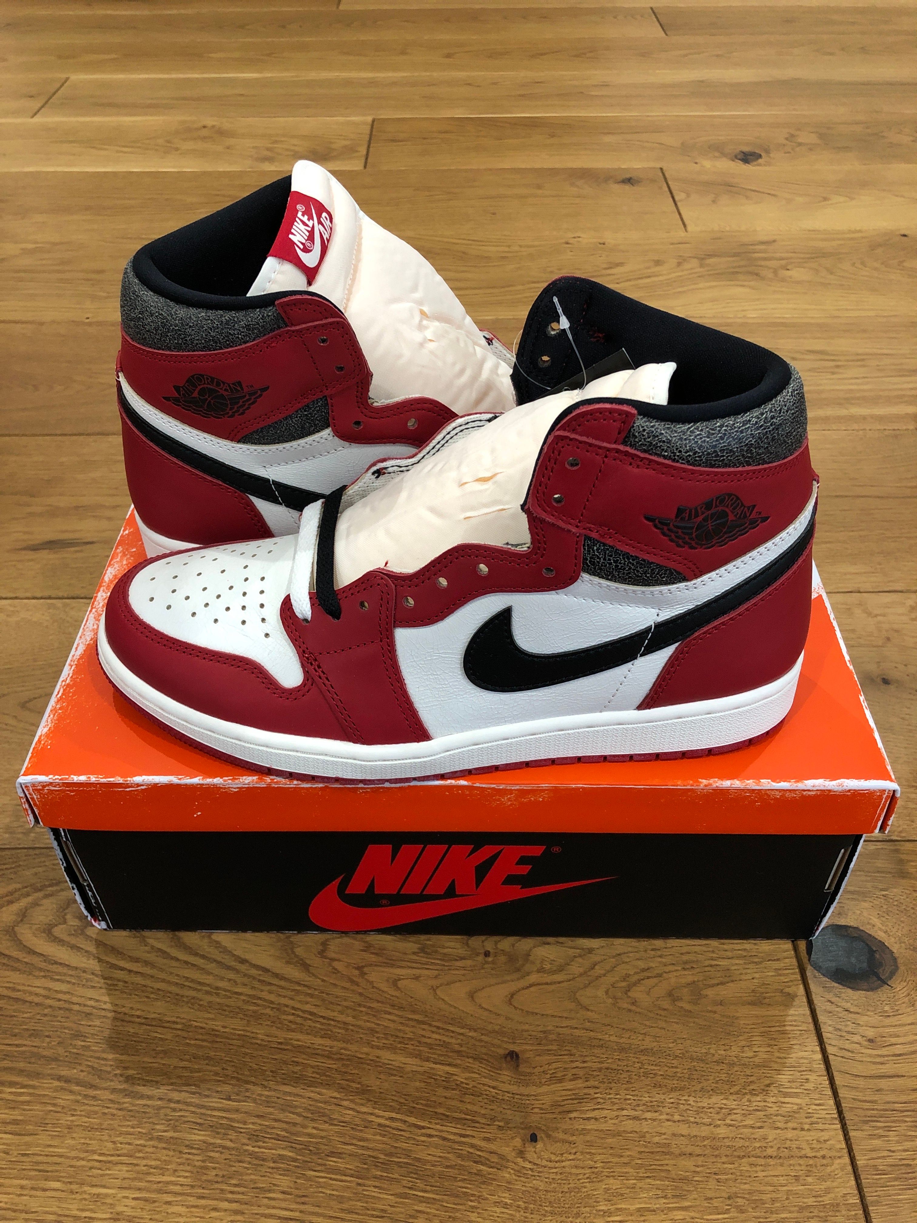 Nike Air Jordan 1 High OG "Lost & Found/Chicago"