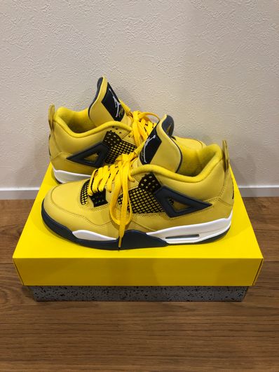 Nike Air Jordan 4 "Tour Yellow"