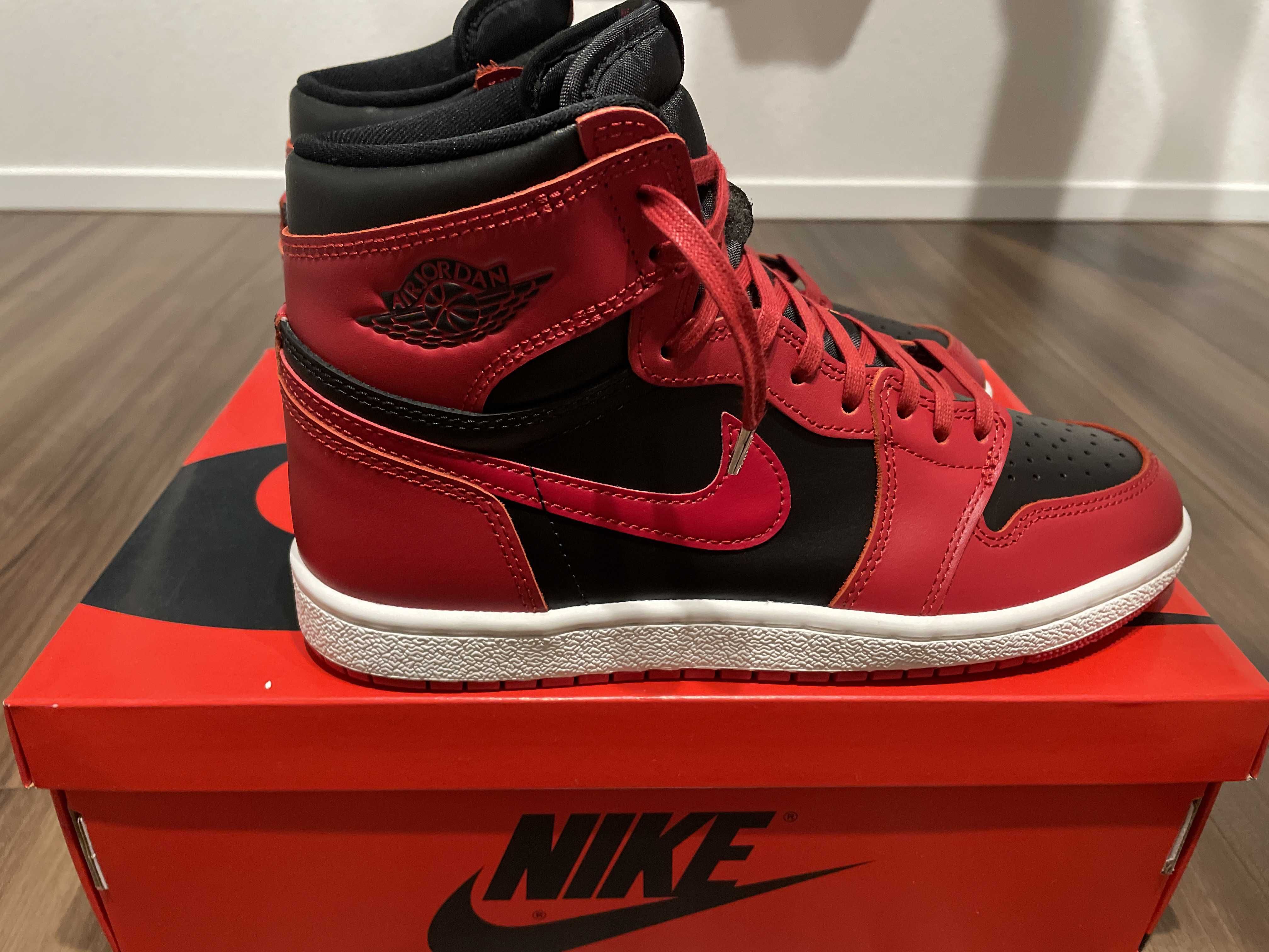 Nike Air Jordan 1 High ’85 "Varsity Red"