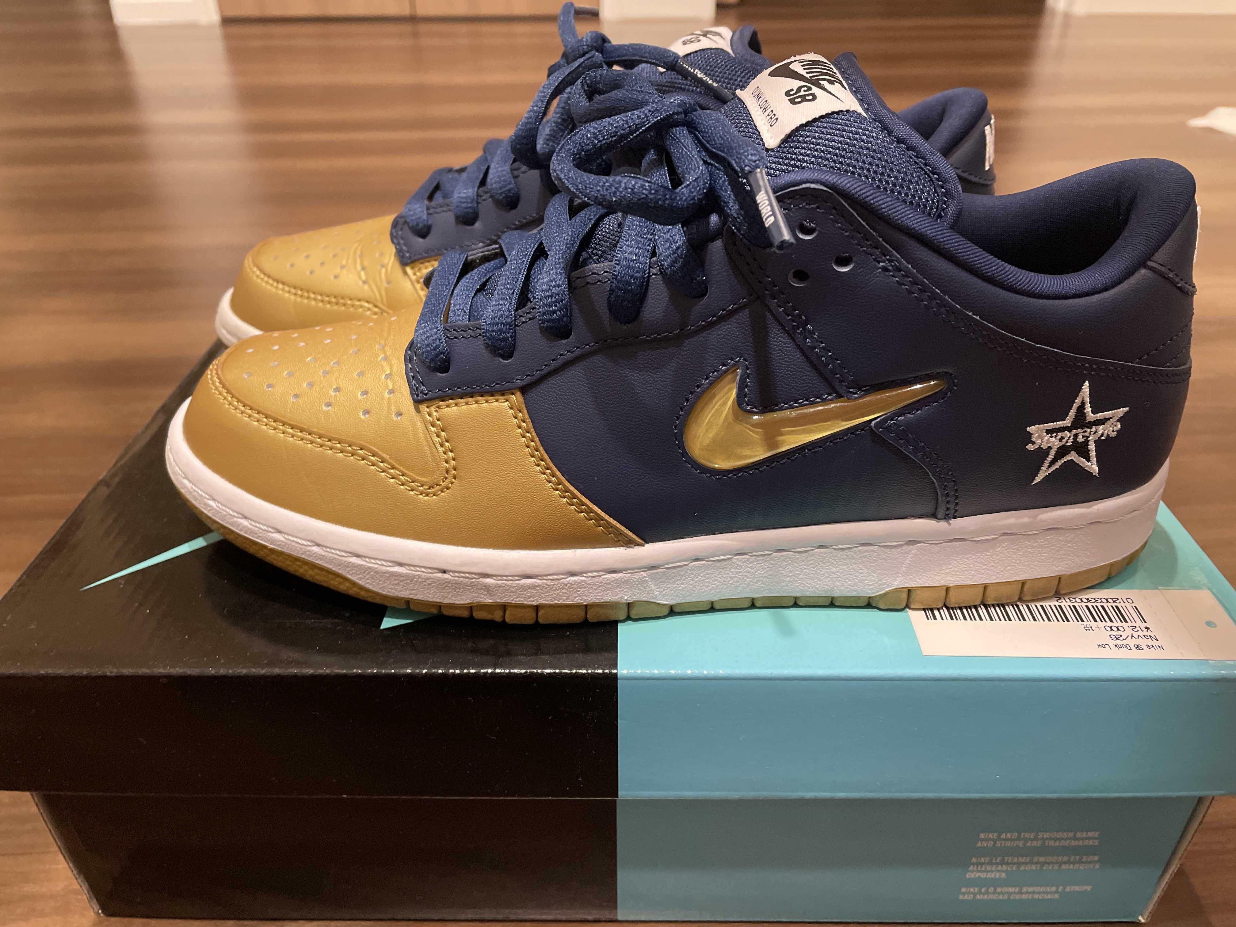 Supreme × Nike SB Dunk Low OG QS "Metallic Gold/Navy"