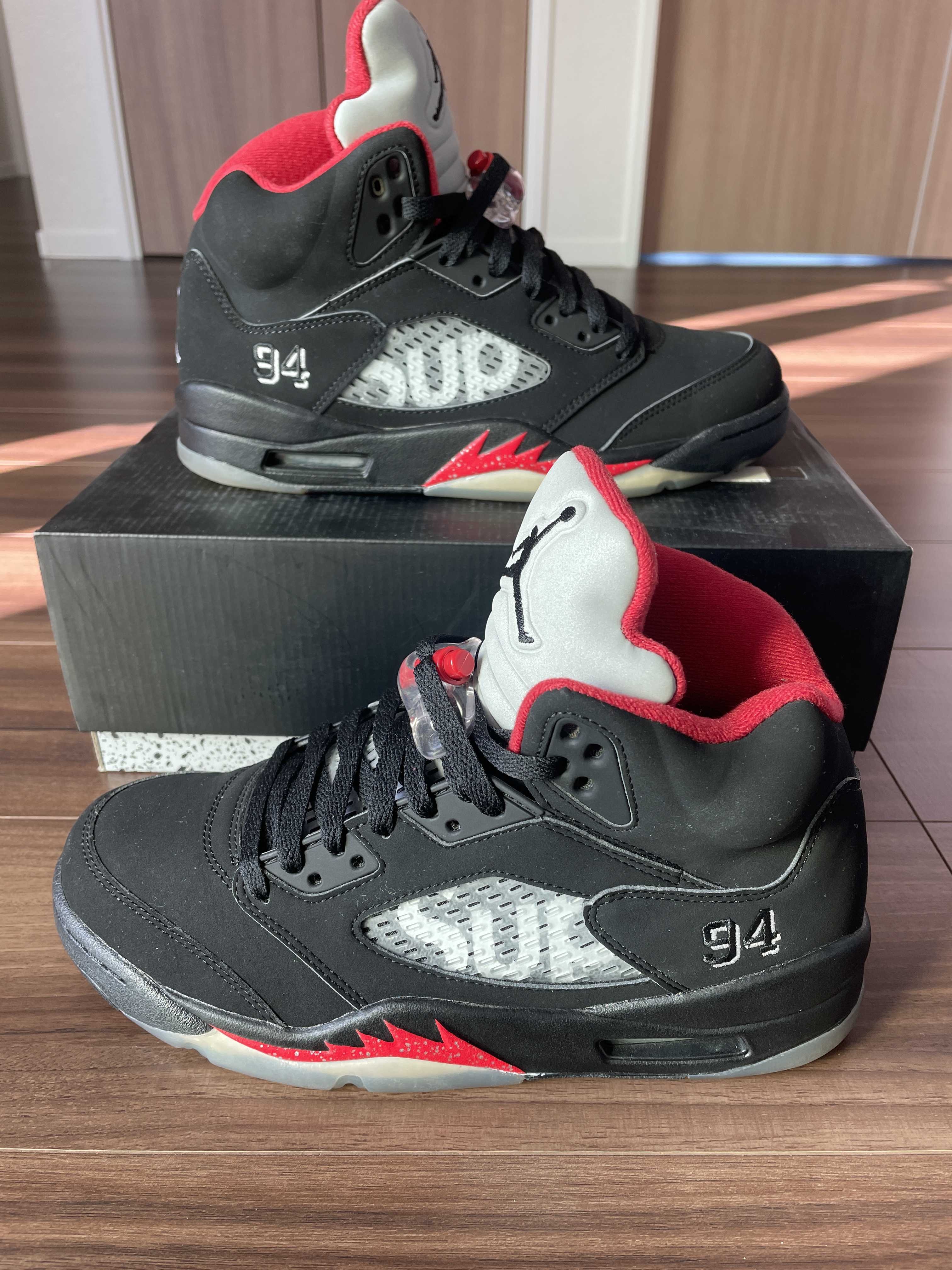 Supreme × Nike Air Jordan 5 Retro "Black"