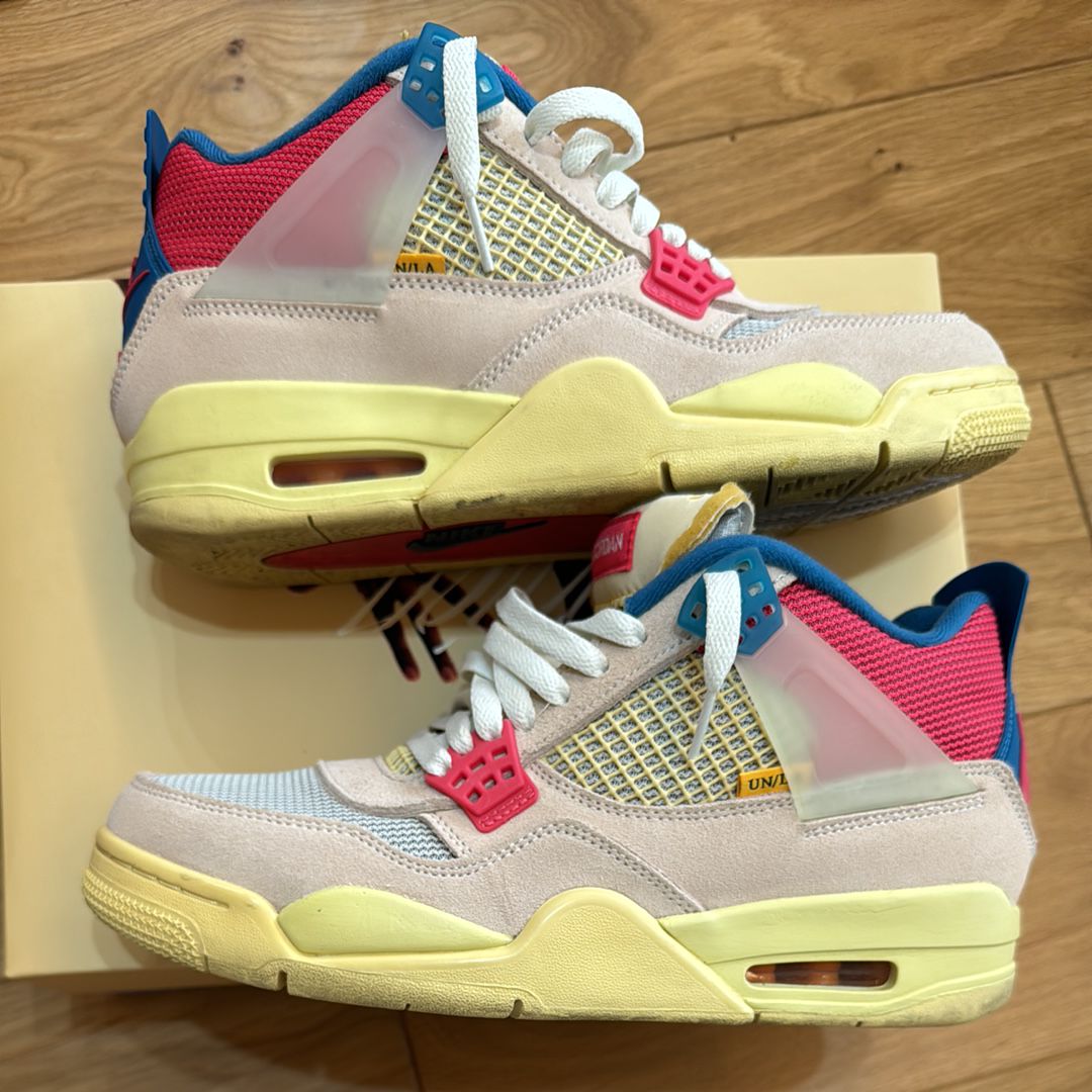 UNION × Nike Air Jordan 4 SP "Guava Ice/Light Fusion Red"