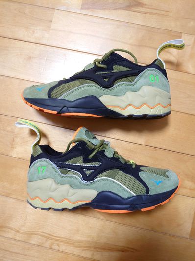 HAJIME SORAYAMA × Mizuno Wave Prophcy SORAYAMA "Black"