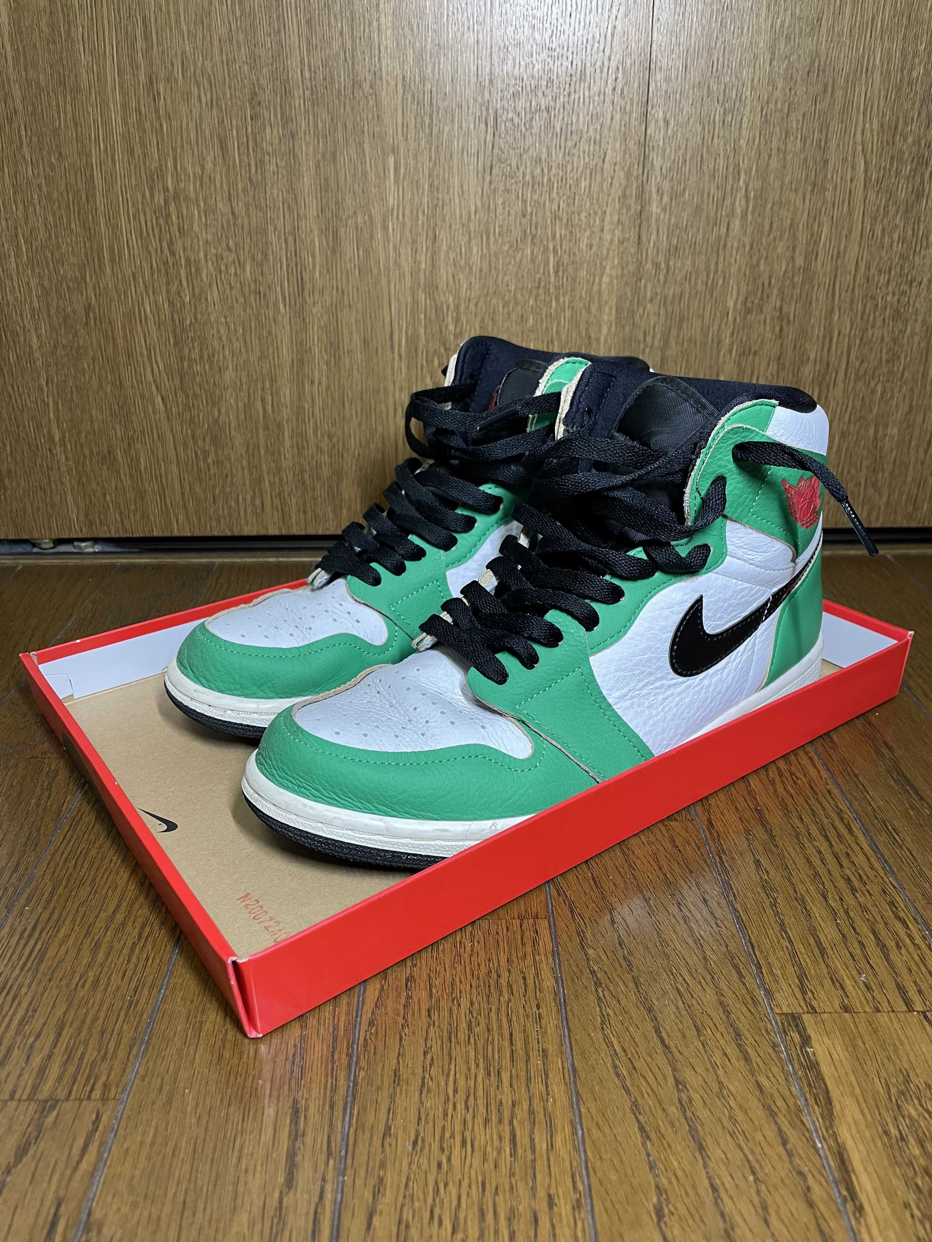 Nike Women's Air Jordan 1 High OG "Lucky Green/White-Sail-Black"