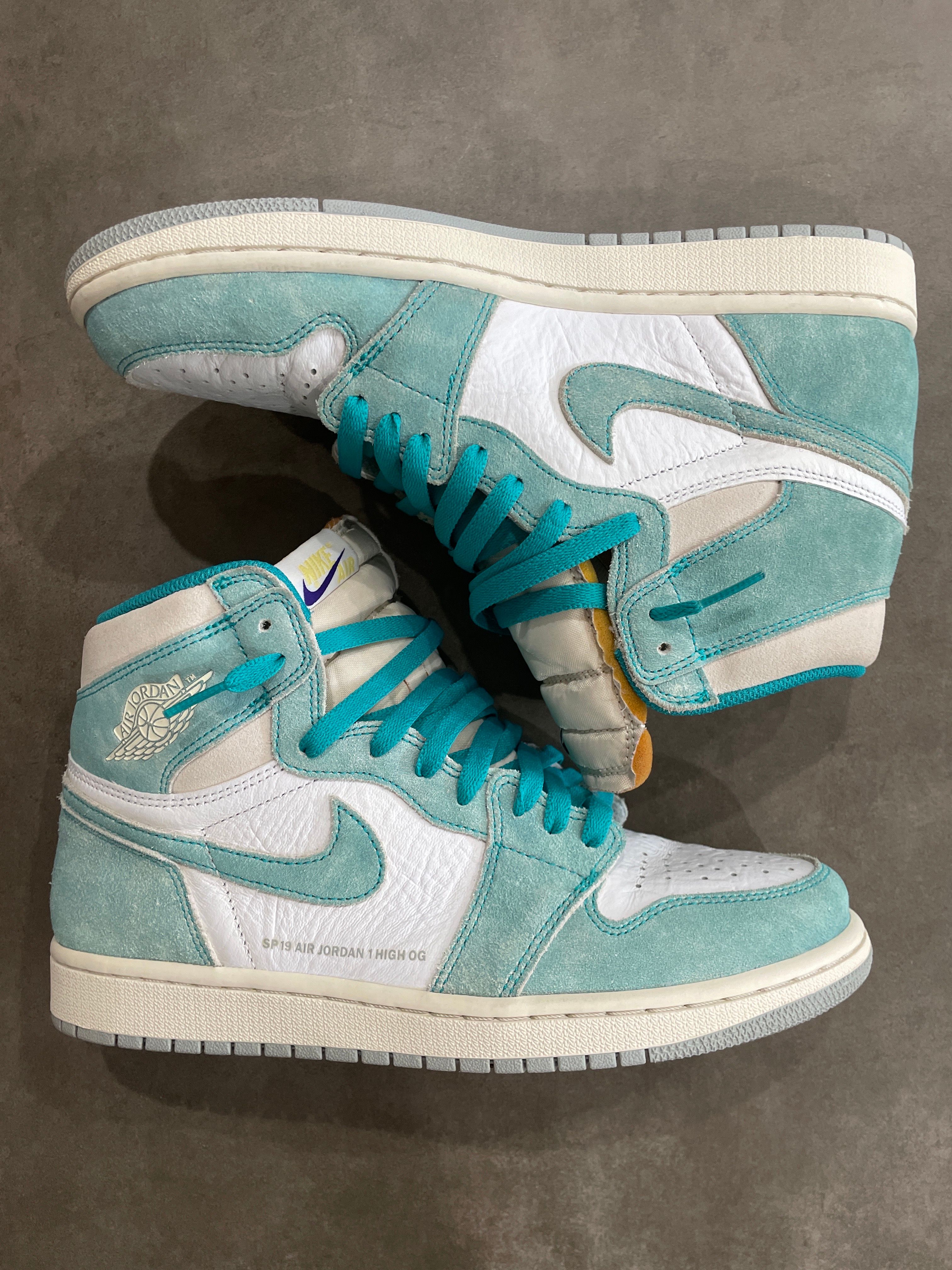 Nike Air Jordan 1 Retro High OG "Turbo Green"