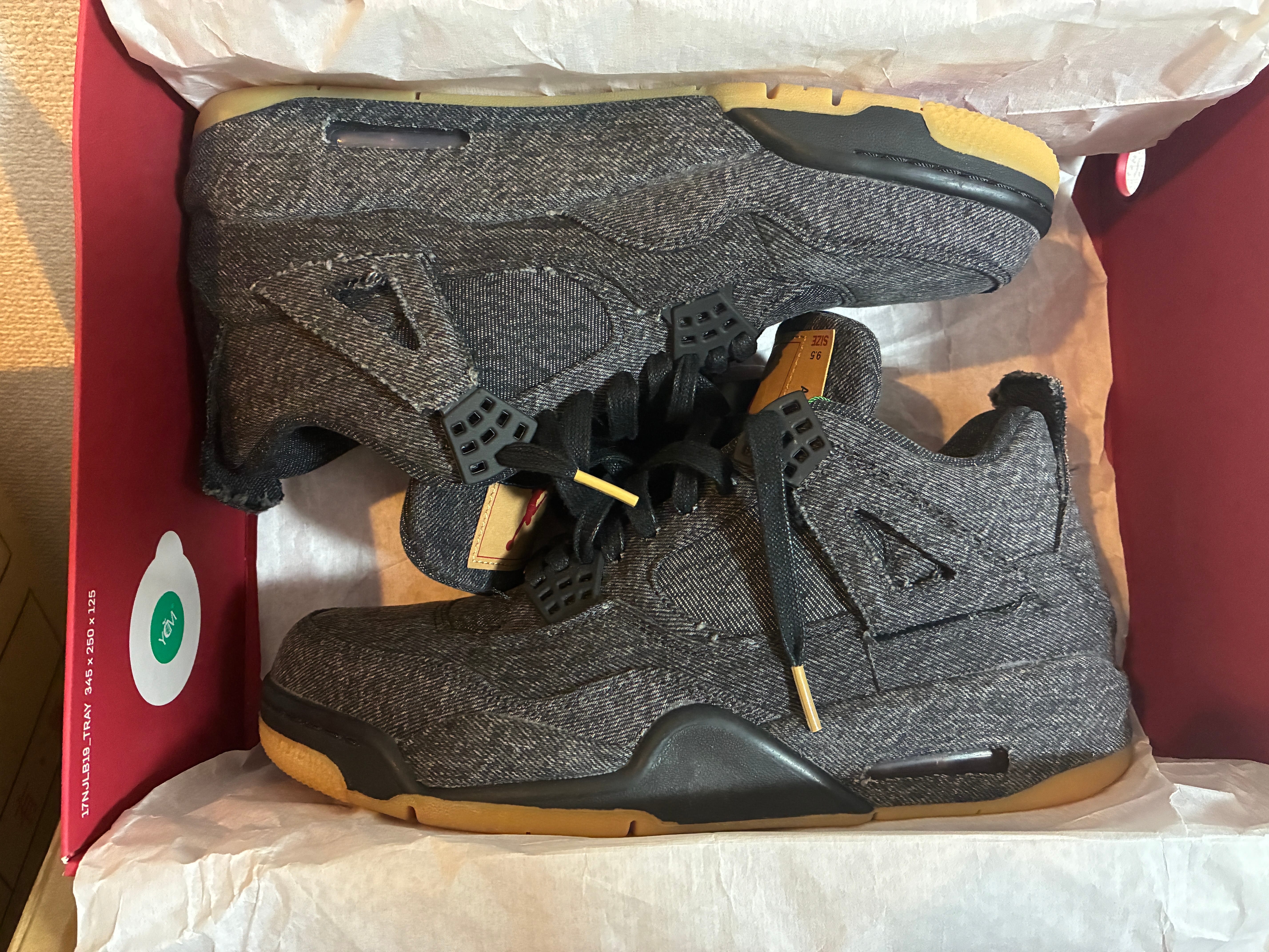 Nike × Levi's Air Jordan 4 "Black Denim" (Tag: ®)