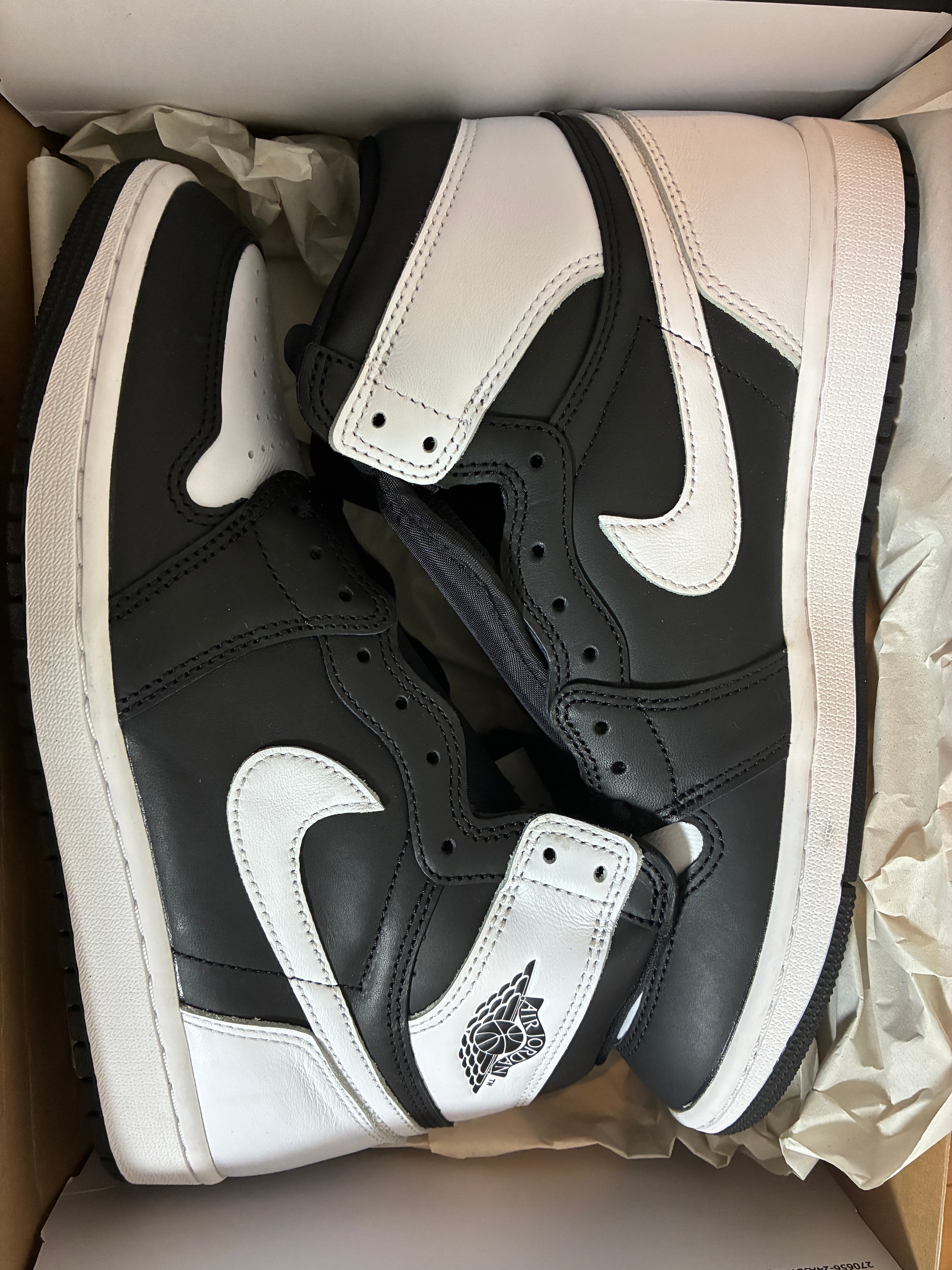 Nike Air Jordan 1 Retro High OG "Black/White"