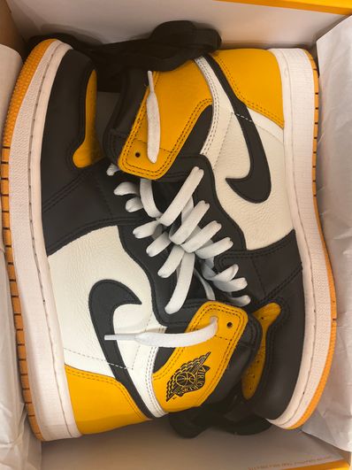Nike Air Jordan 1 Retro High OG "Taxi"