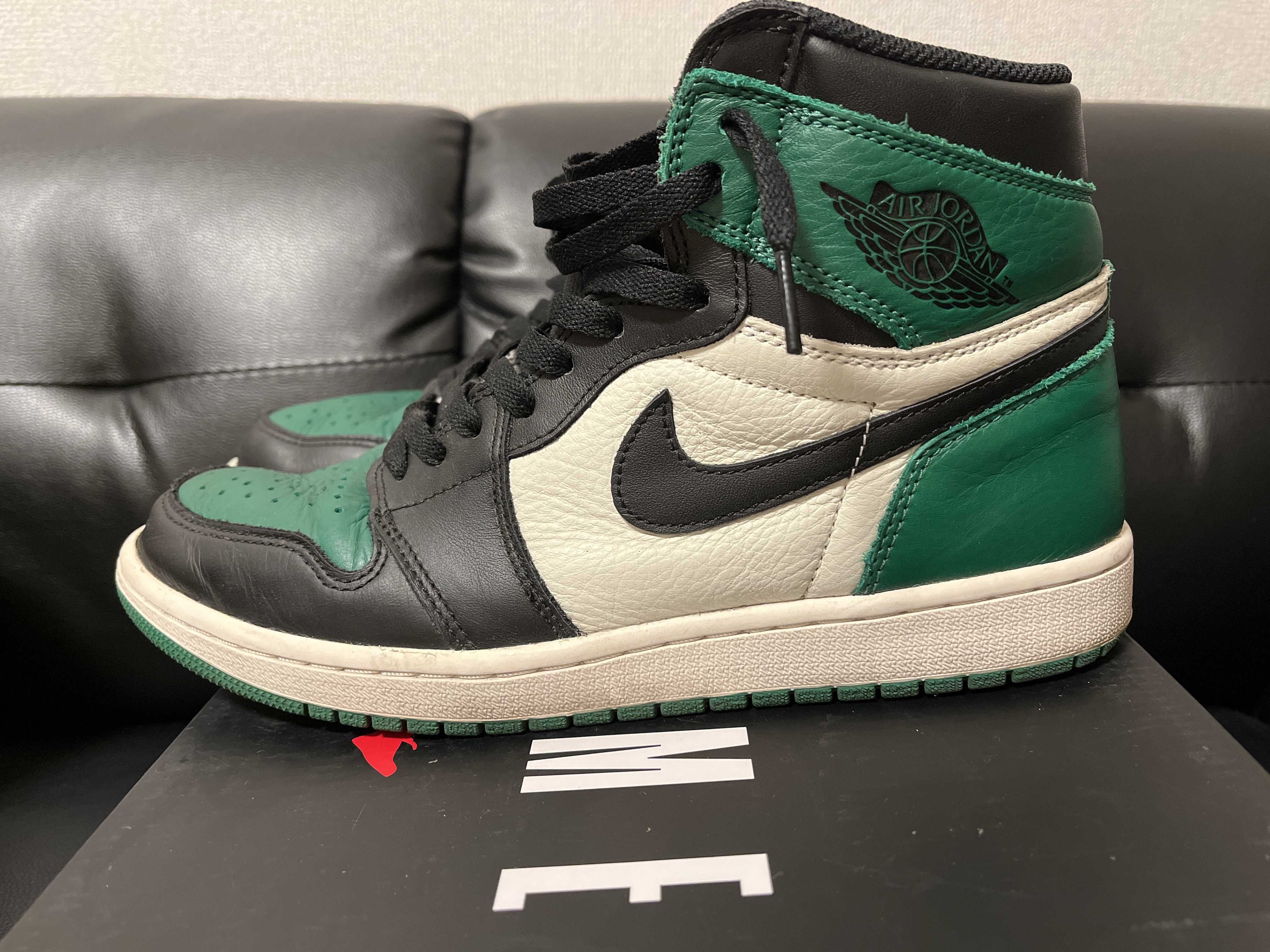 Nike Air Jordan 1 Retro High OG "Pine Green"(2018)
