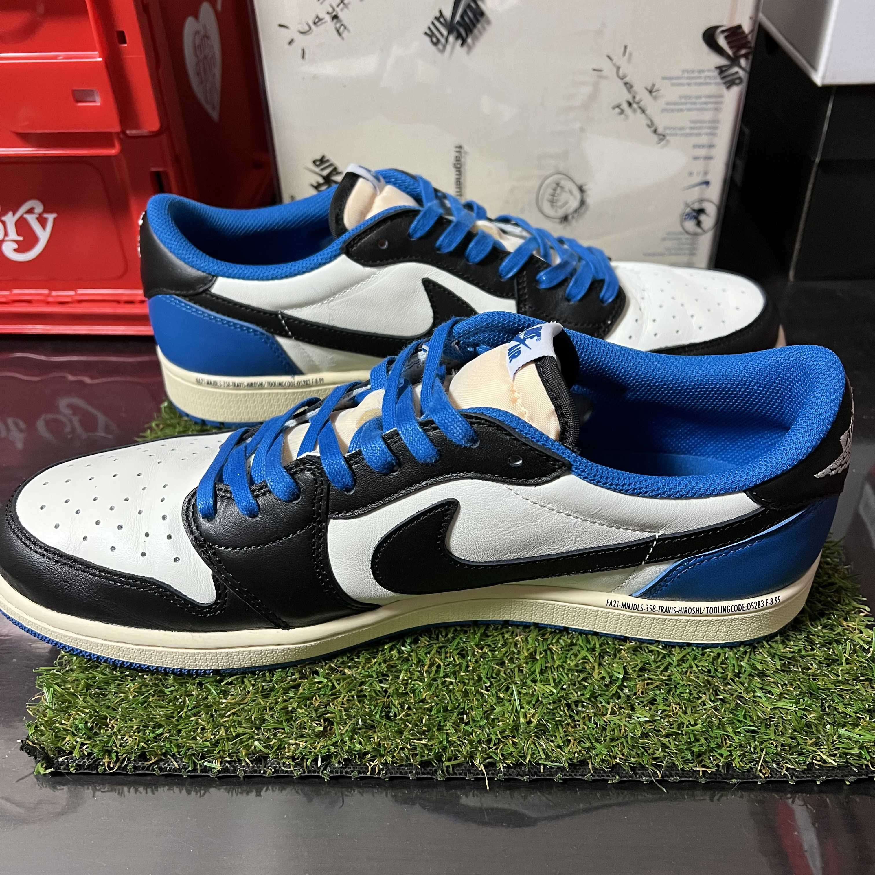 Travis Scott × fragment design × Nike Air Jordan 1 Low OG SP "Military Blue"