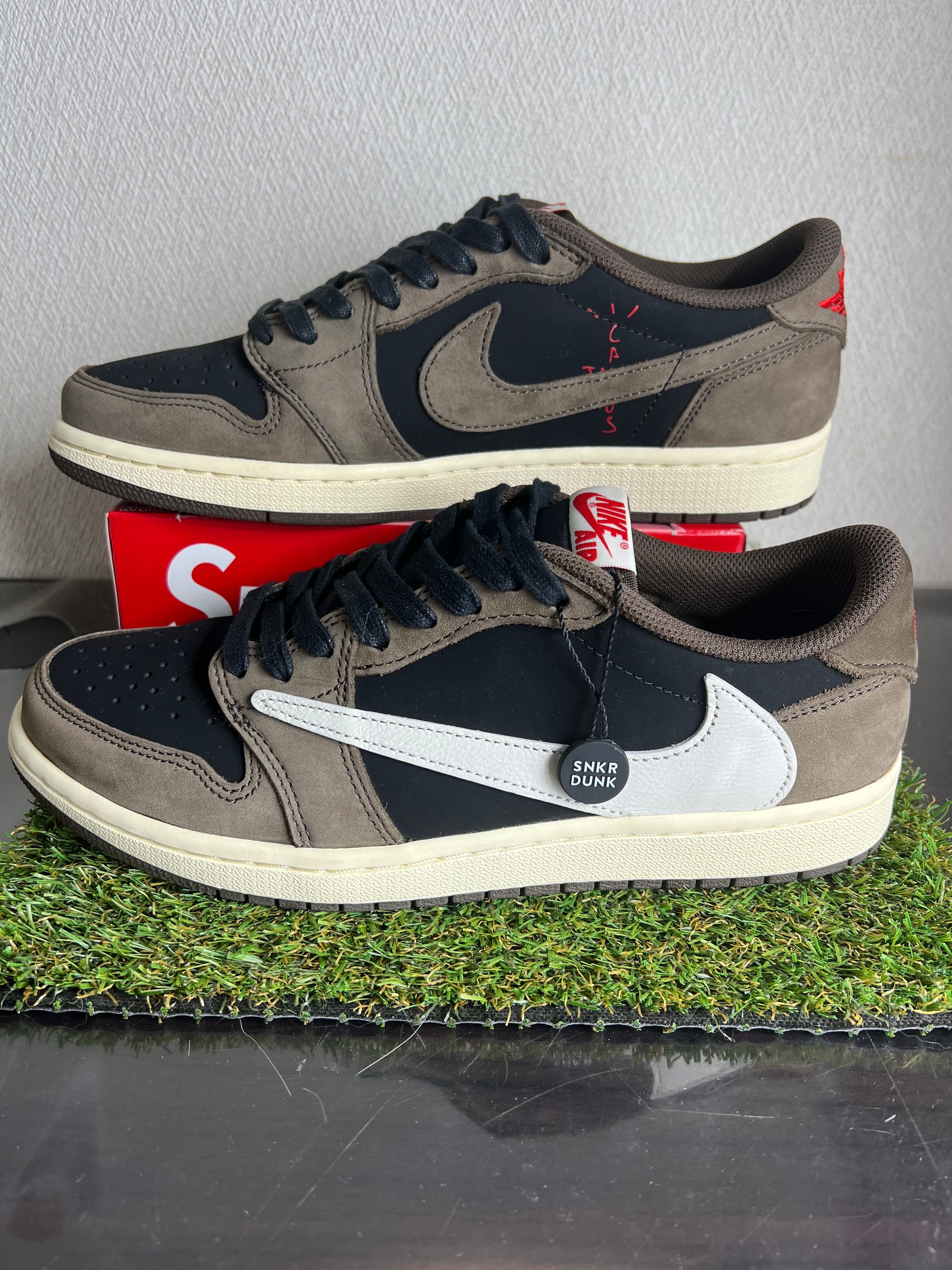 Travis Scott × Nike Air Jordan 1 Low OG SP-T "Black/Dark Mocha"