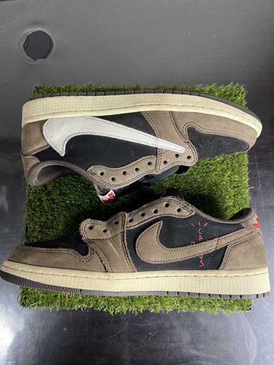 Travis Scott × Nike Air Jordan 1 Low OG SP-T "Black/Dark Mocha"