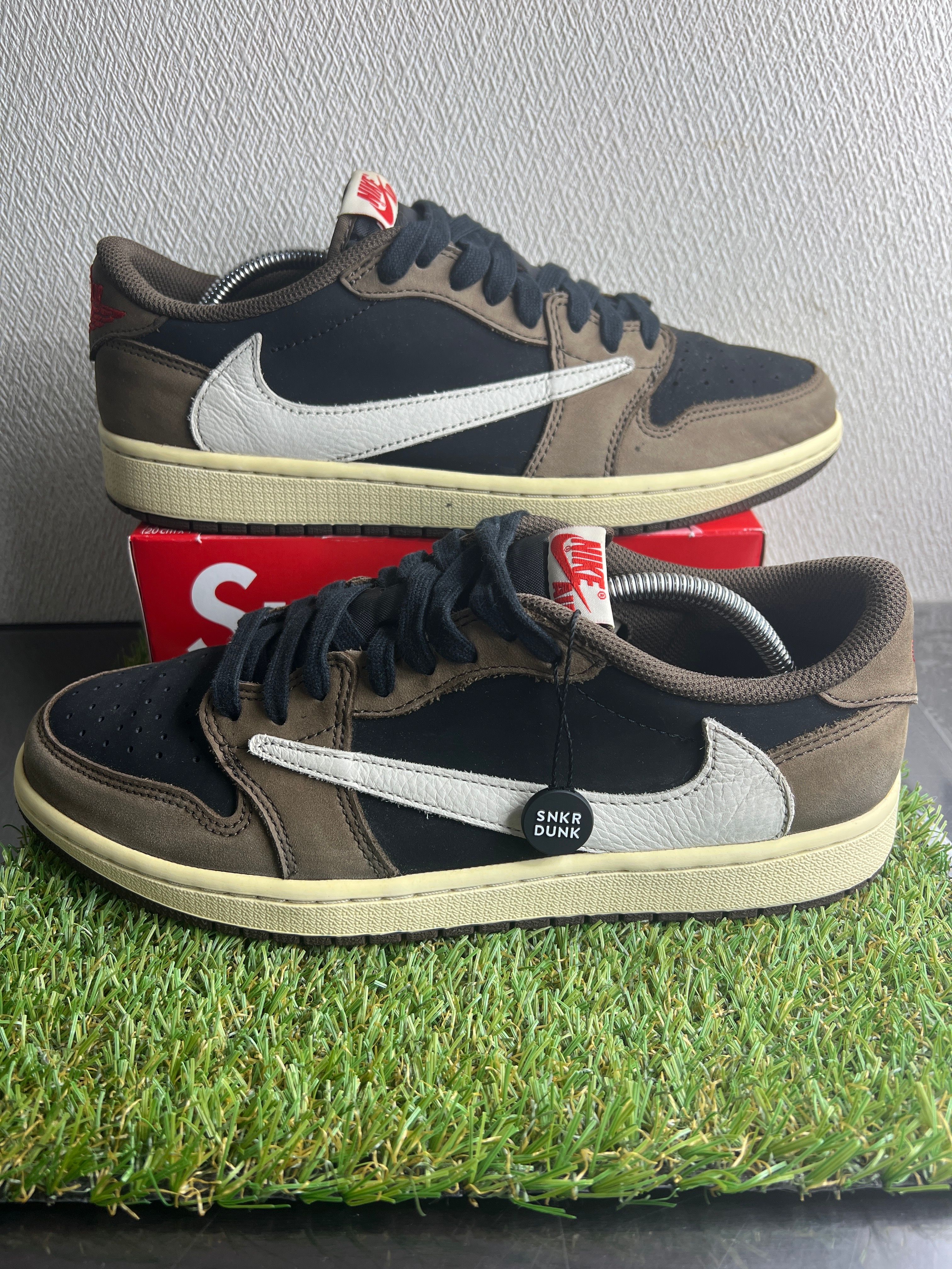 Travis Scott × Nike Air Jordan 1 Low OG SP-T "Black/Dark Mocha"