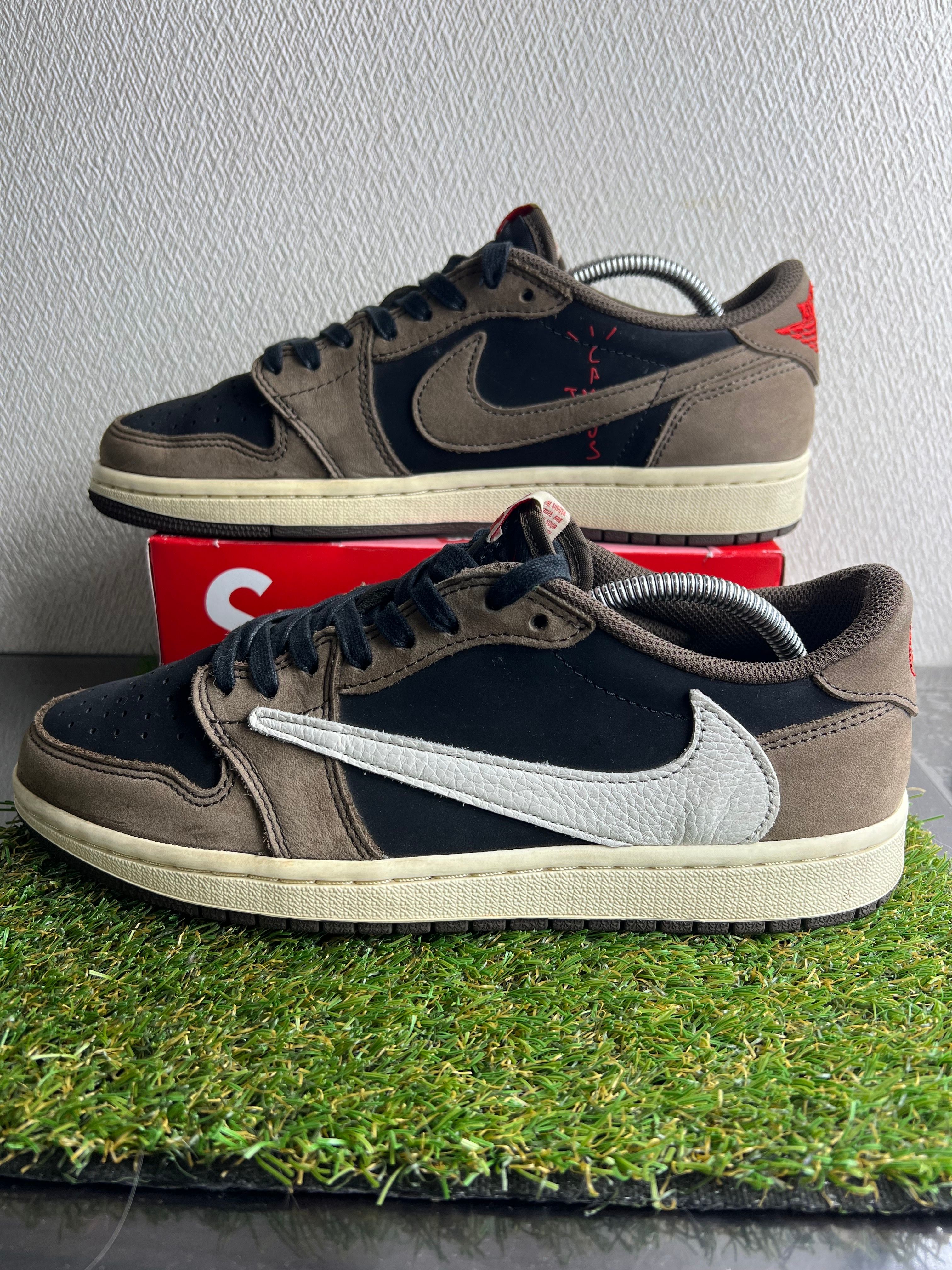 Travis Scott × Nike Air Jordan 1 Low OG SP-T  "Black/Dark Mocha"