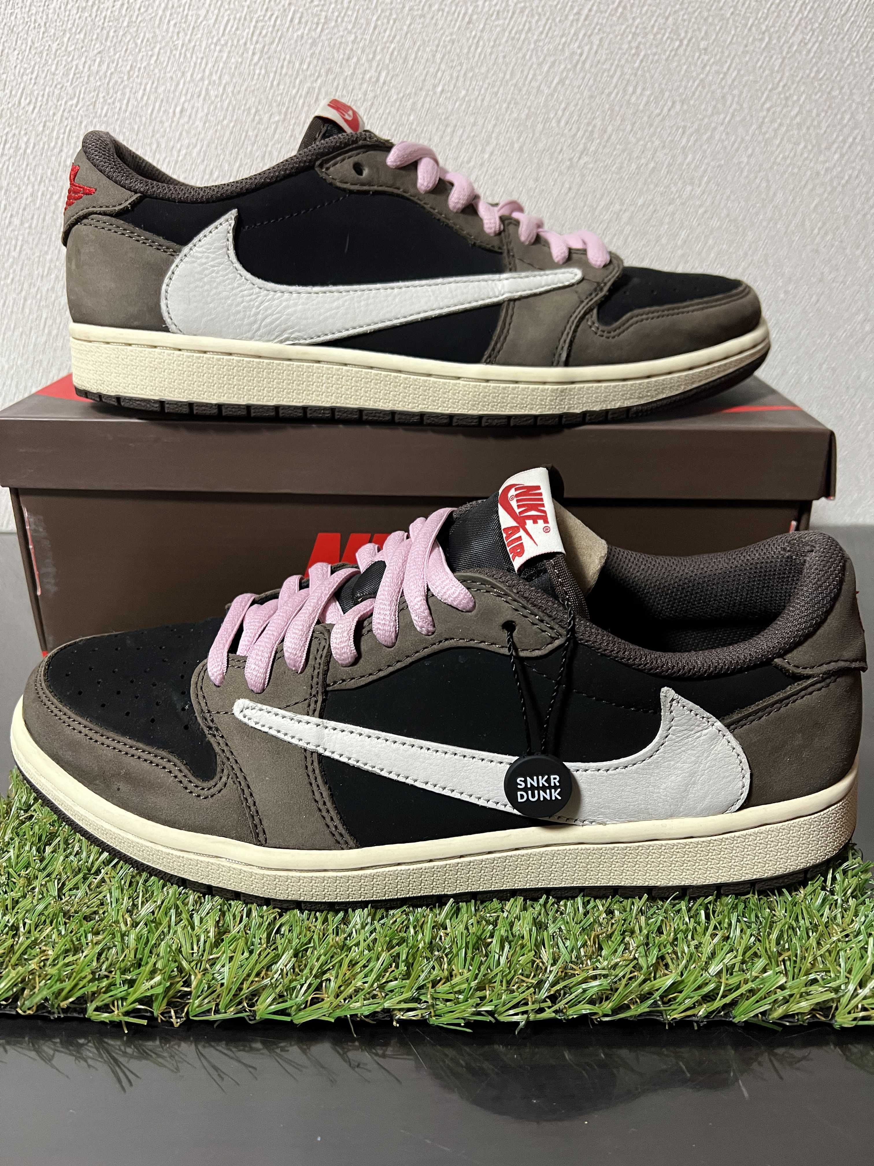 Travis Scott × Nike Air Jordan 1 Low OG SP-T  "Black/Dark Mocha"