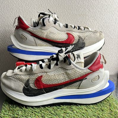 sacai × Nike Vapor Waffle "Royal Fuchsia"