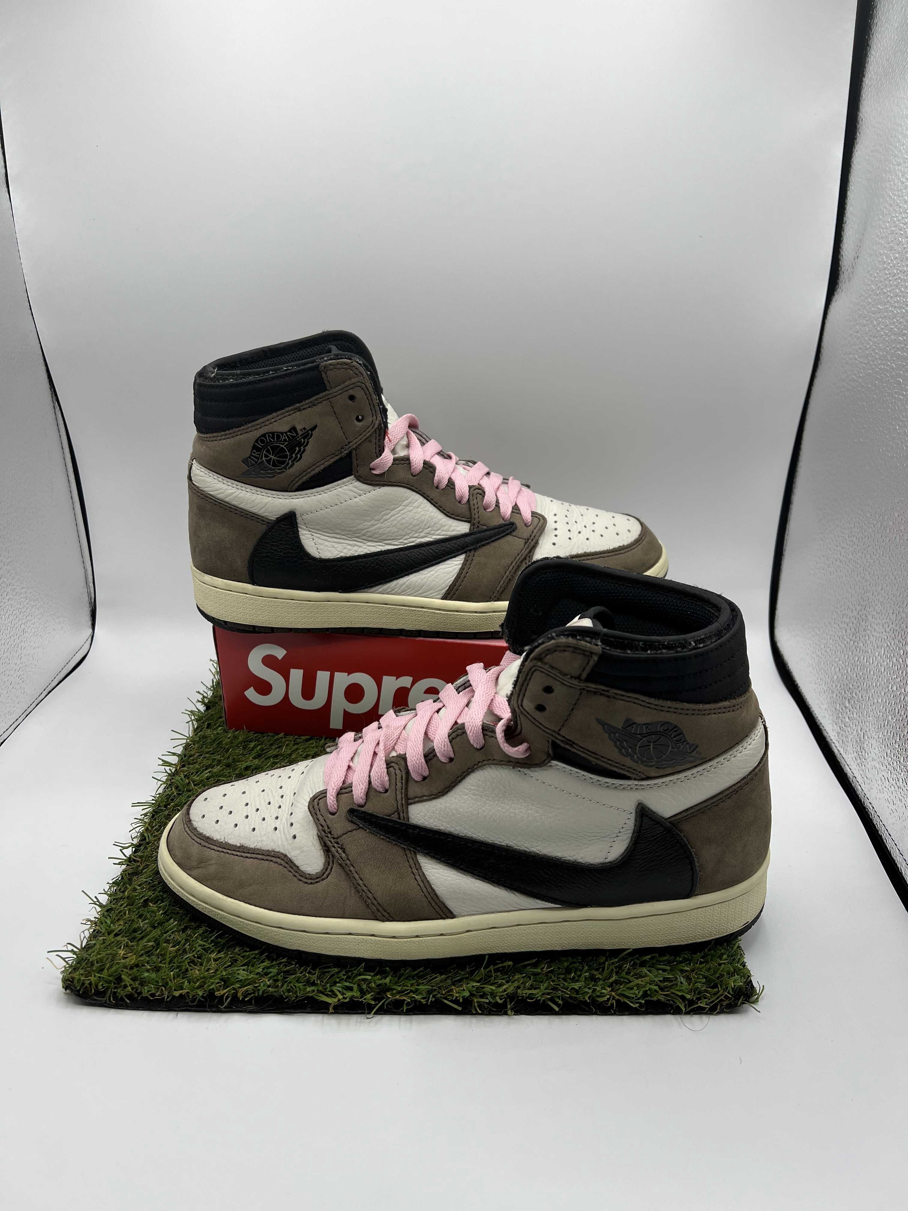 Travis Scott × Nike Air Jordan 1 Retro High OG TS SP "Sail/Dark Mocha"