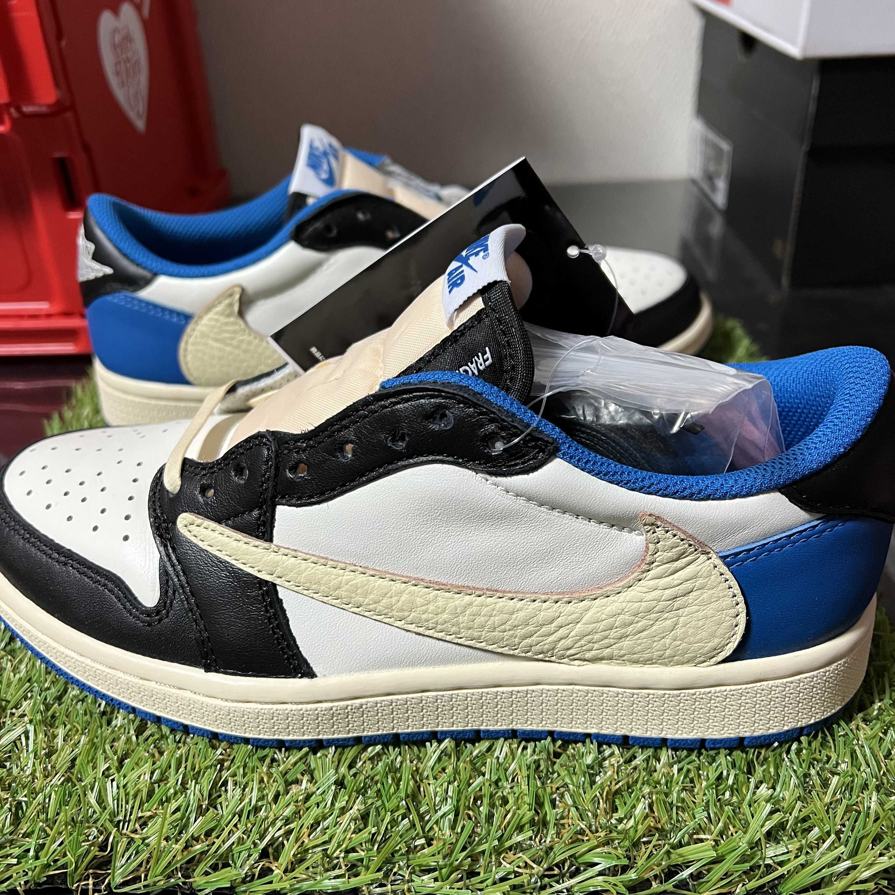 Travis Scott × fragment design × Nike Air Jordan 1 Low OG SP "Military Blue"