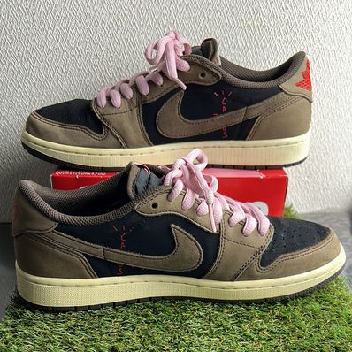 Travis Scott × Nike Air Jordan 1 Low OG SP-T "Black/Dark Mocha"