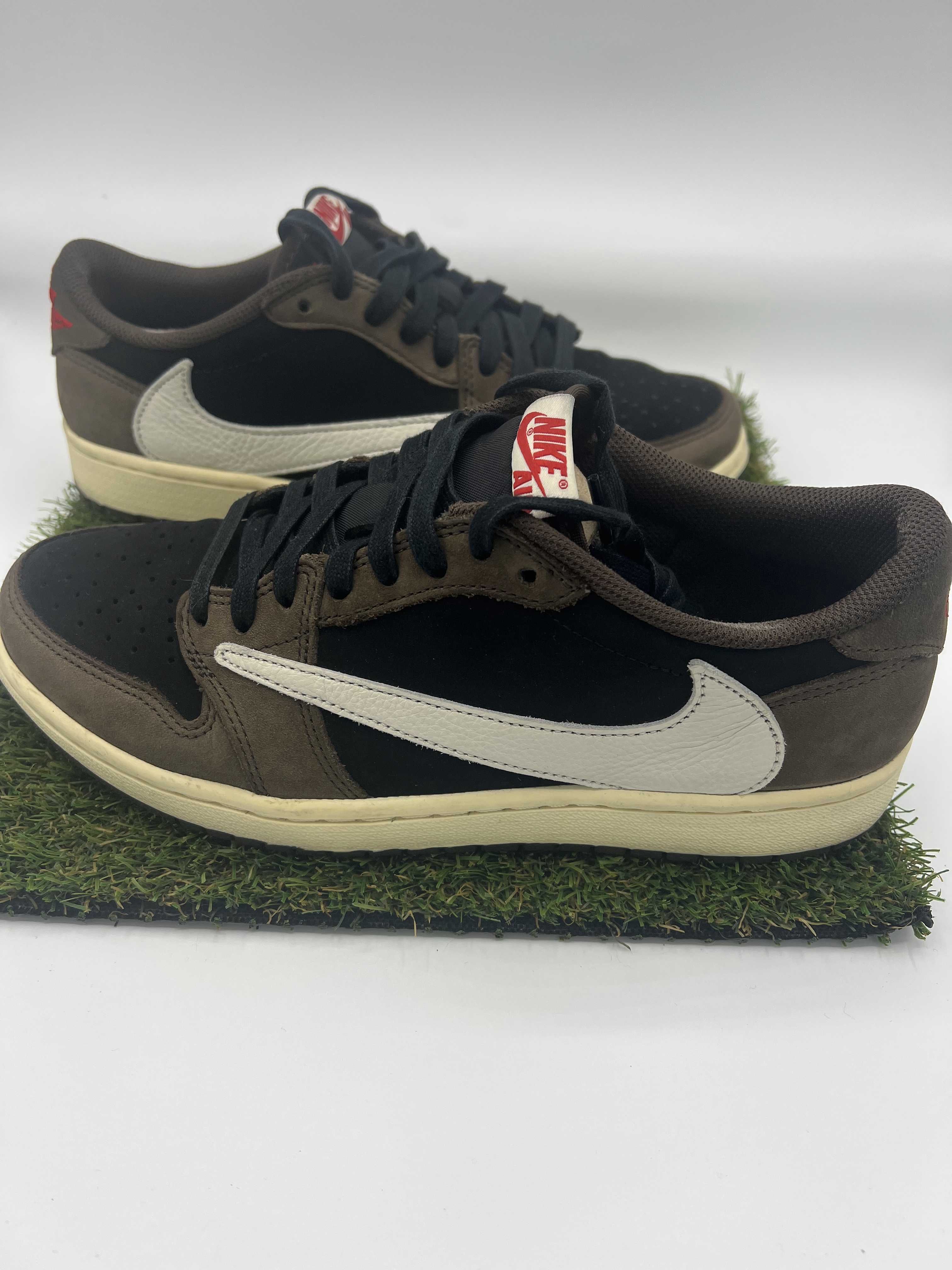 Travis Scott × Nike Air Jordan 1 Low OG SP-T  "Black/Dark Mocha"