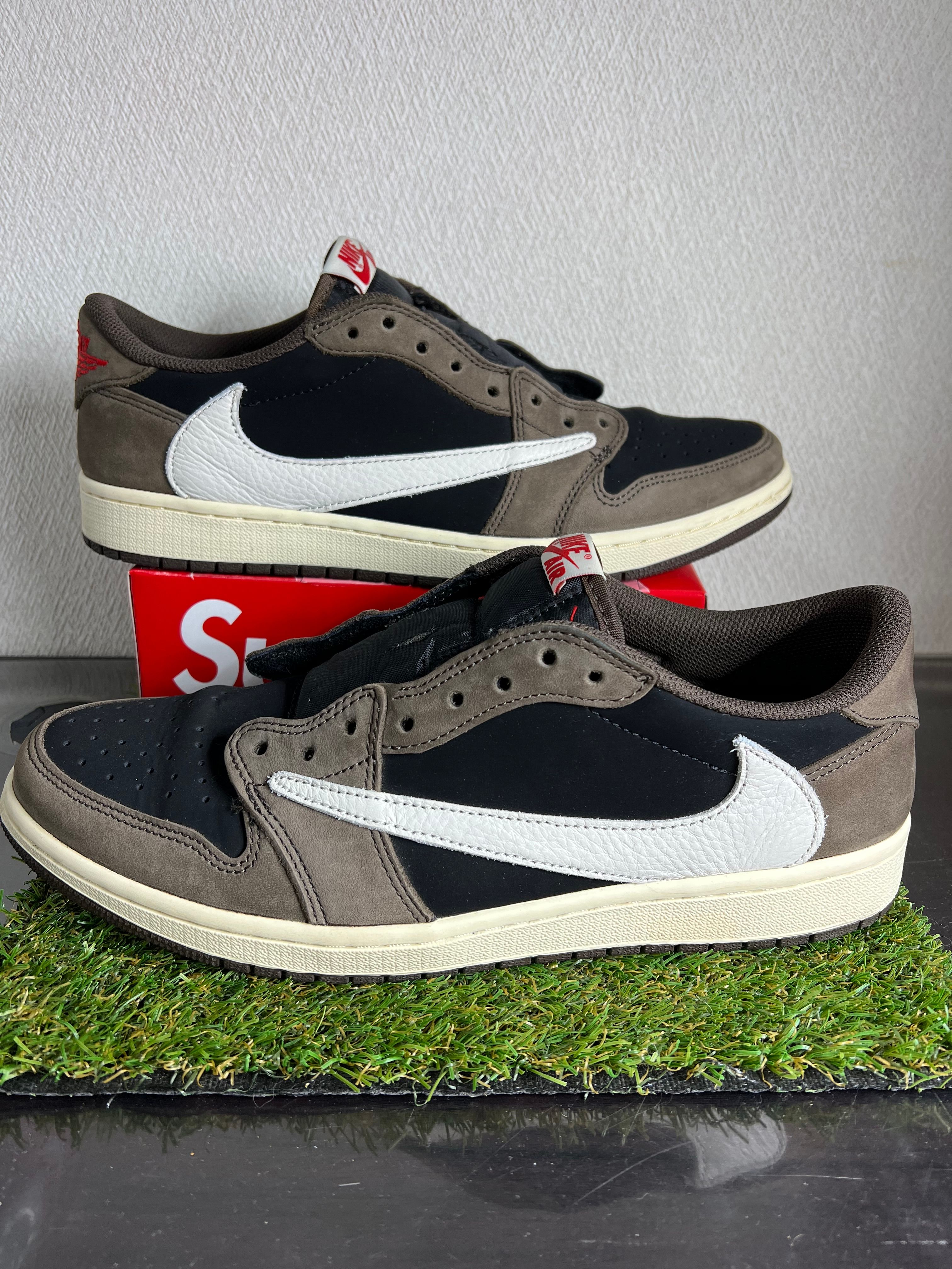 Travis Scott × Nike Air Jordan 1 Low OG SP-T "Black/Dark Mocha"