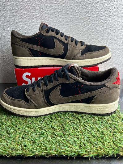 Travis Scott × Nike Air Jordan 1 Low OG SP-T "Black/Dark Mocha"