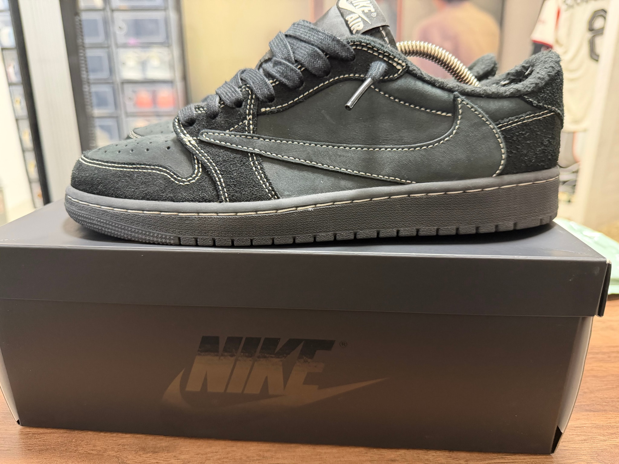 Travis Scott × Nike Air Jordan 1 Low OG SP "Black Phantom"