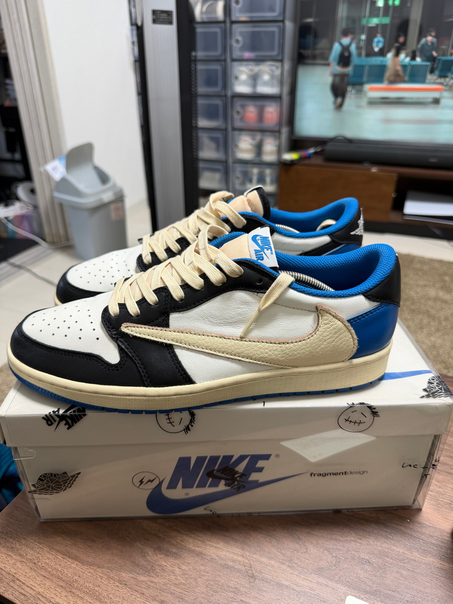 Travis Scott × fragment design × Nike Air Jordan 1 Low OG SP "Military Blue"