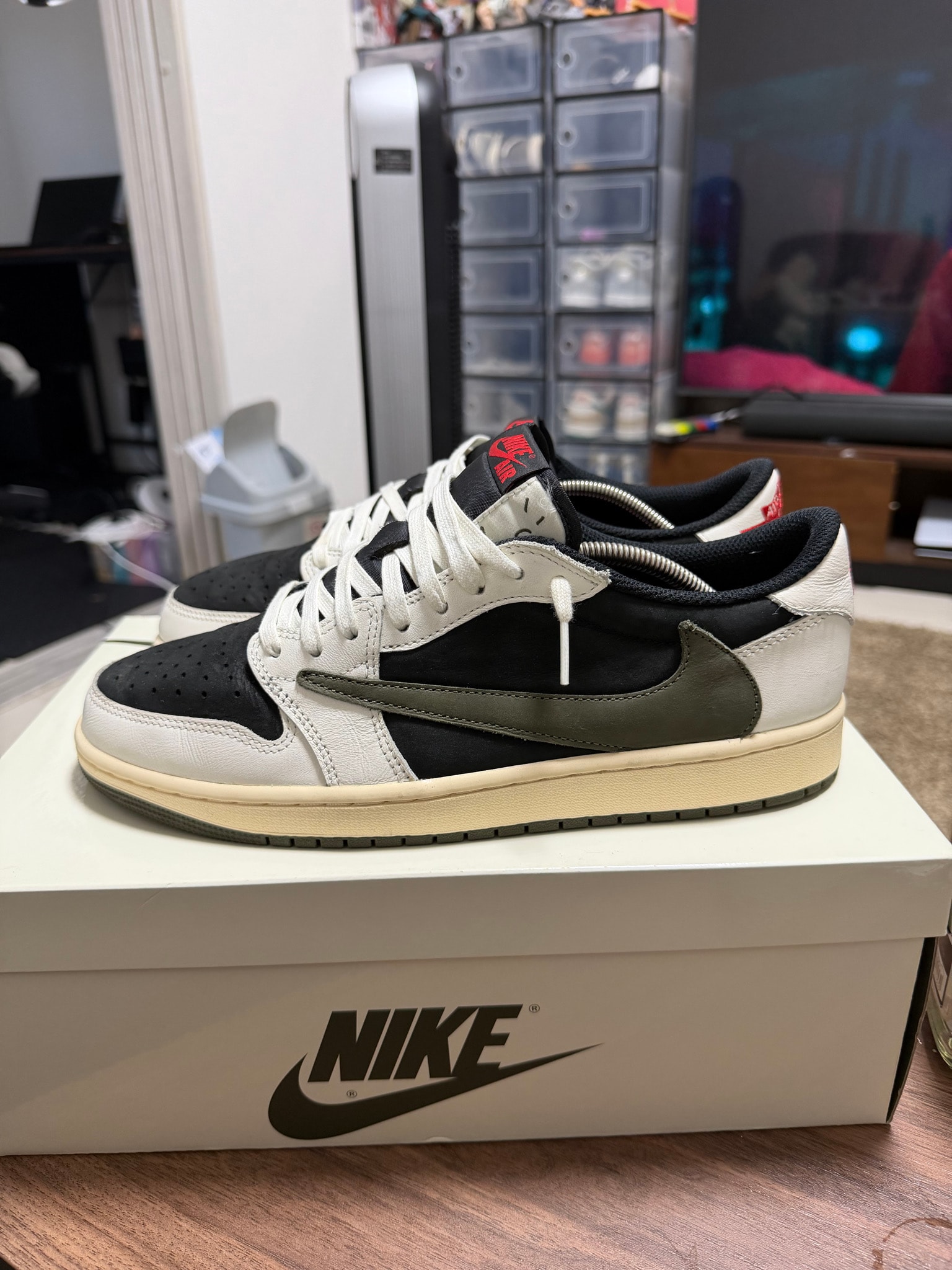 Travis Scott × Nike Women's Air Jordan 1 Low OG "Medium Olive"