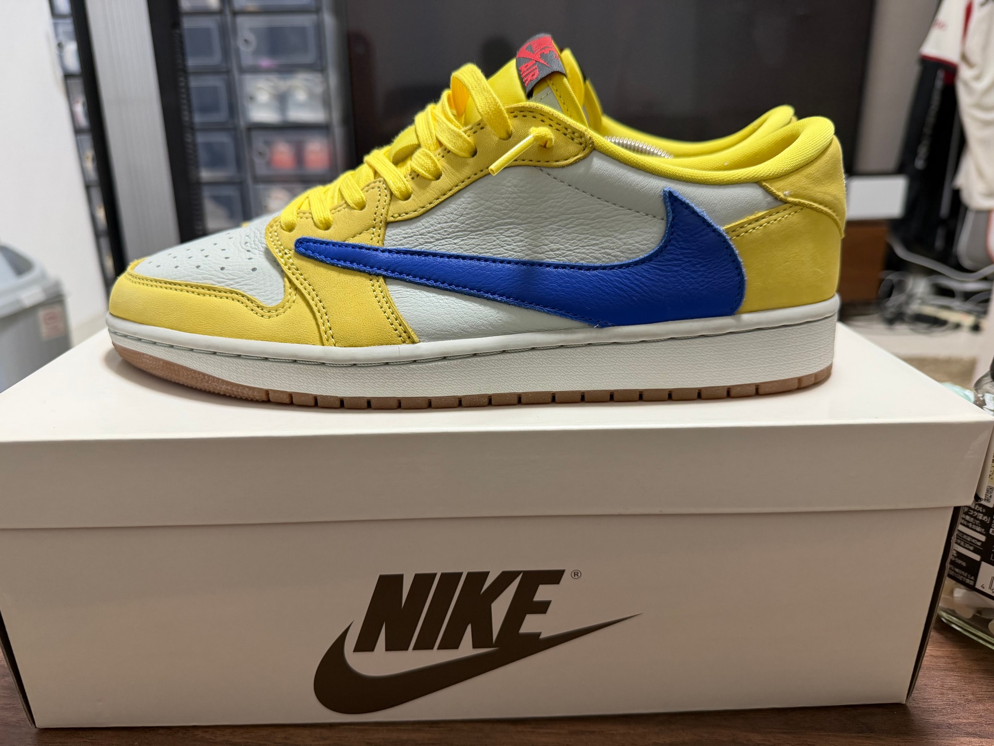 Travis Scott × Nike Women's Air Jordan 1 Retro Low OG "Canary"