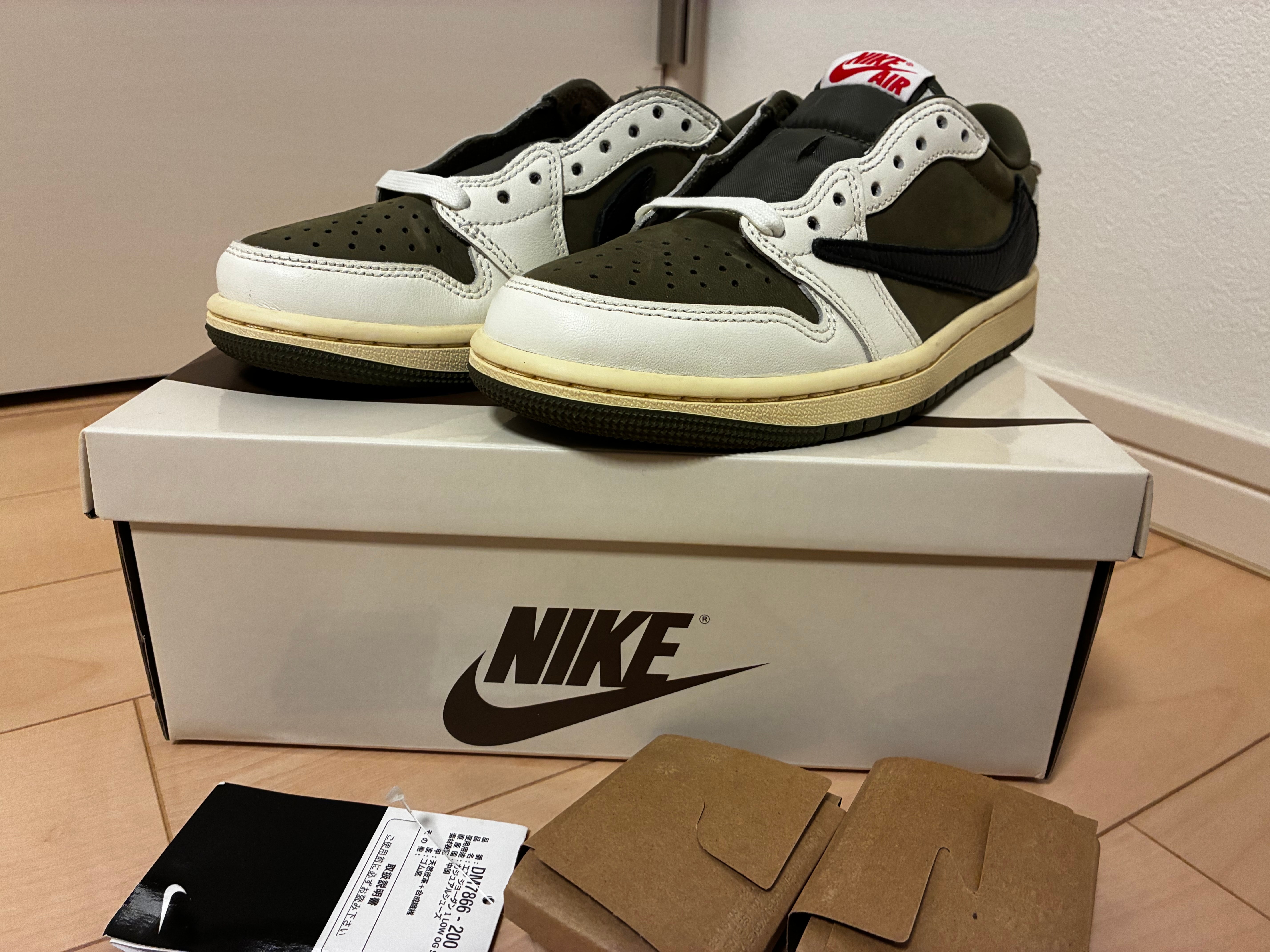 Travis Scott × Nike Air Jordan 1 Low OG SP "Reverse Olive"