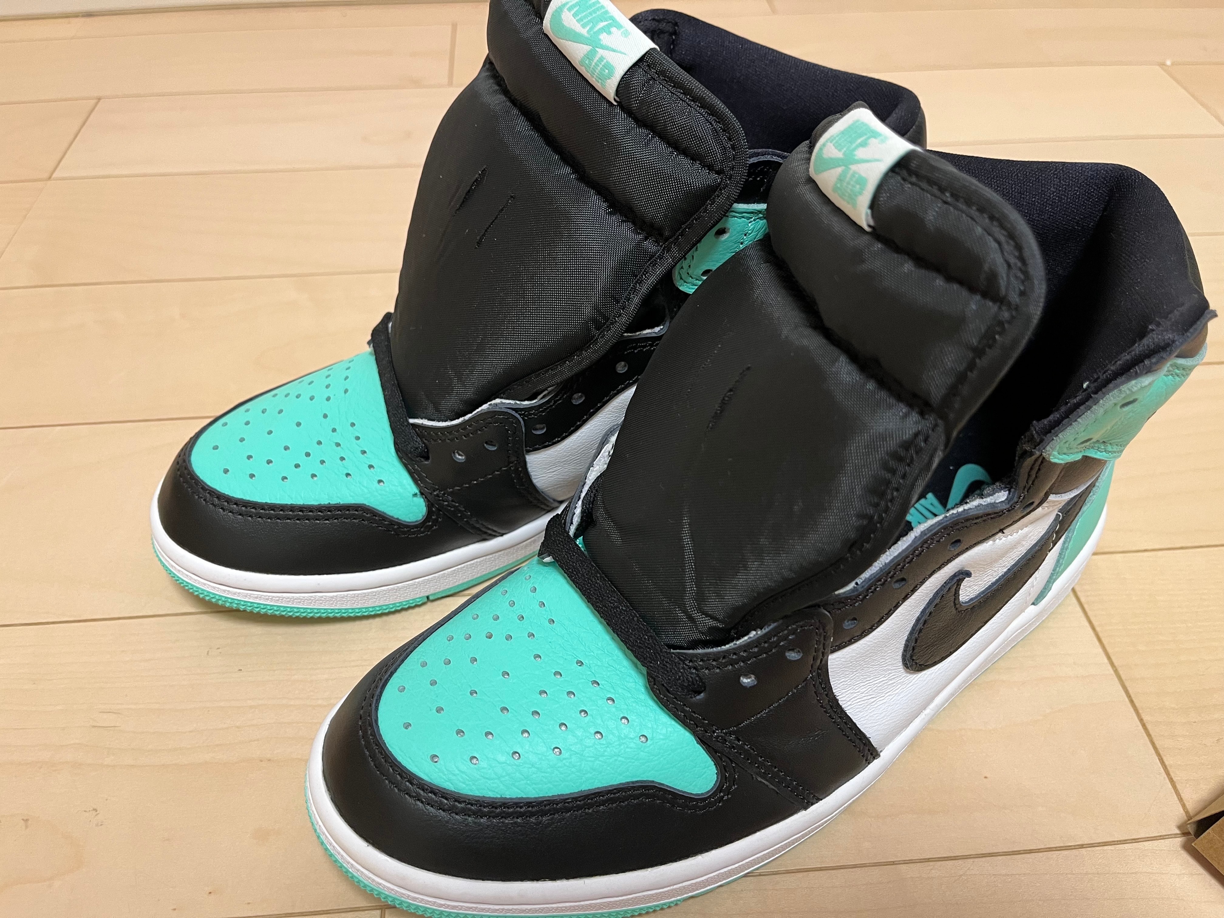 Nike Air Jordan 1 High OG "Green Glow"