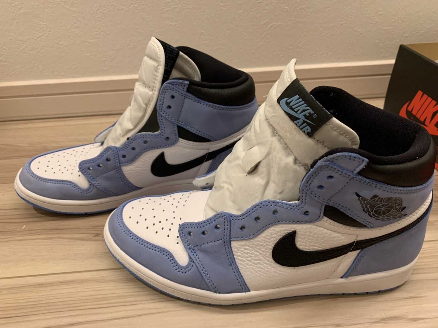 Nike Air Jordan 1 High OG "University Blue"