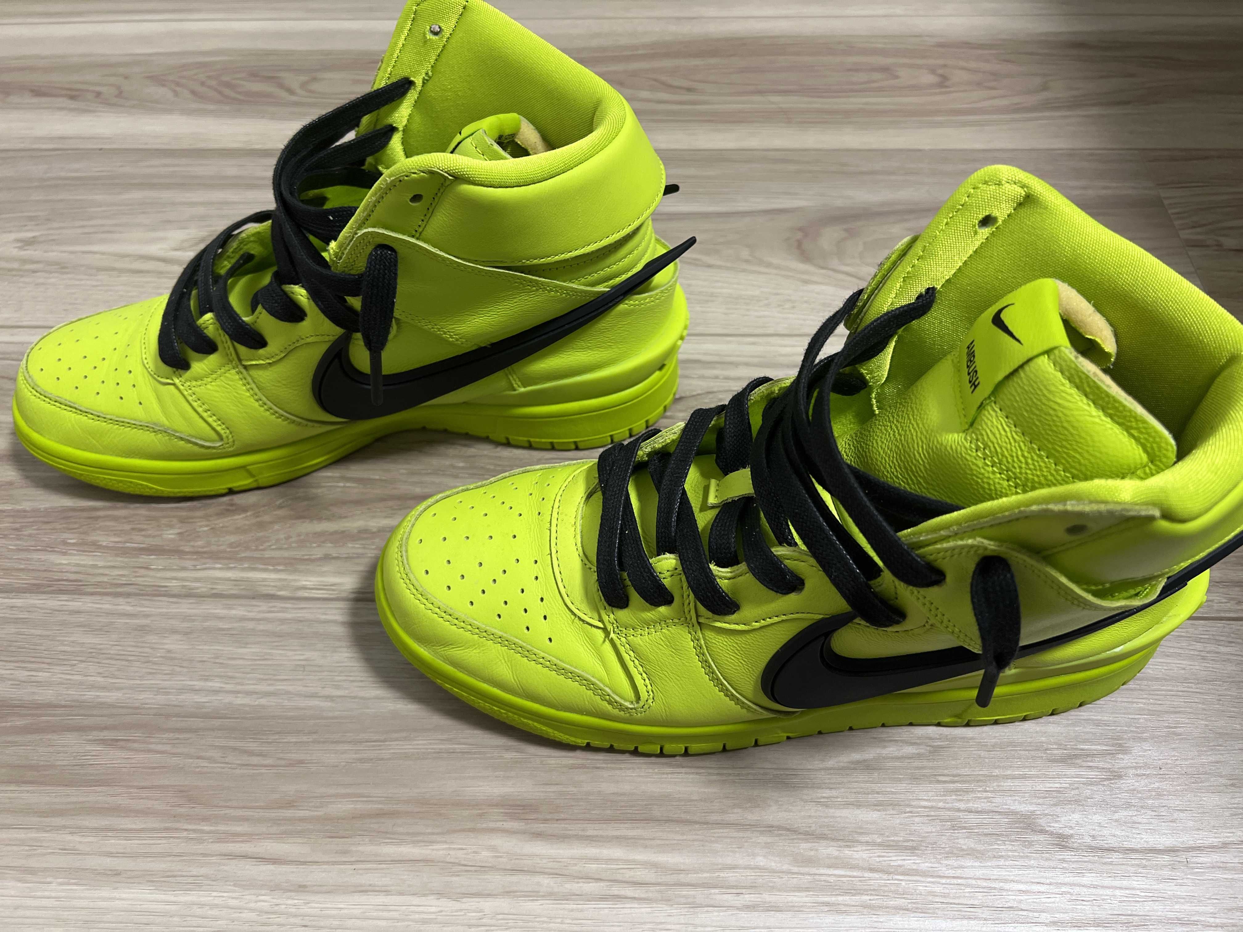 AMBUSH × NIKE DUNK HIGH "FLASH LIME"