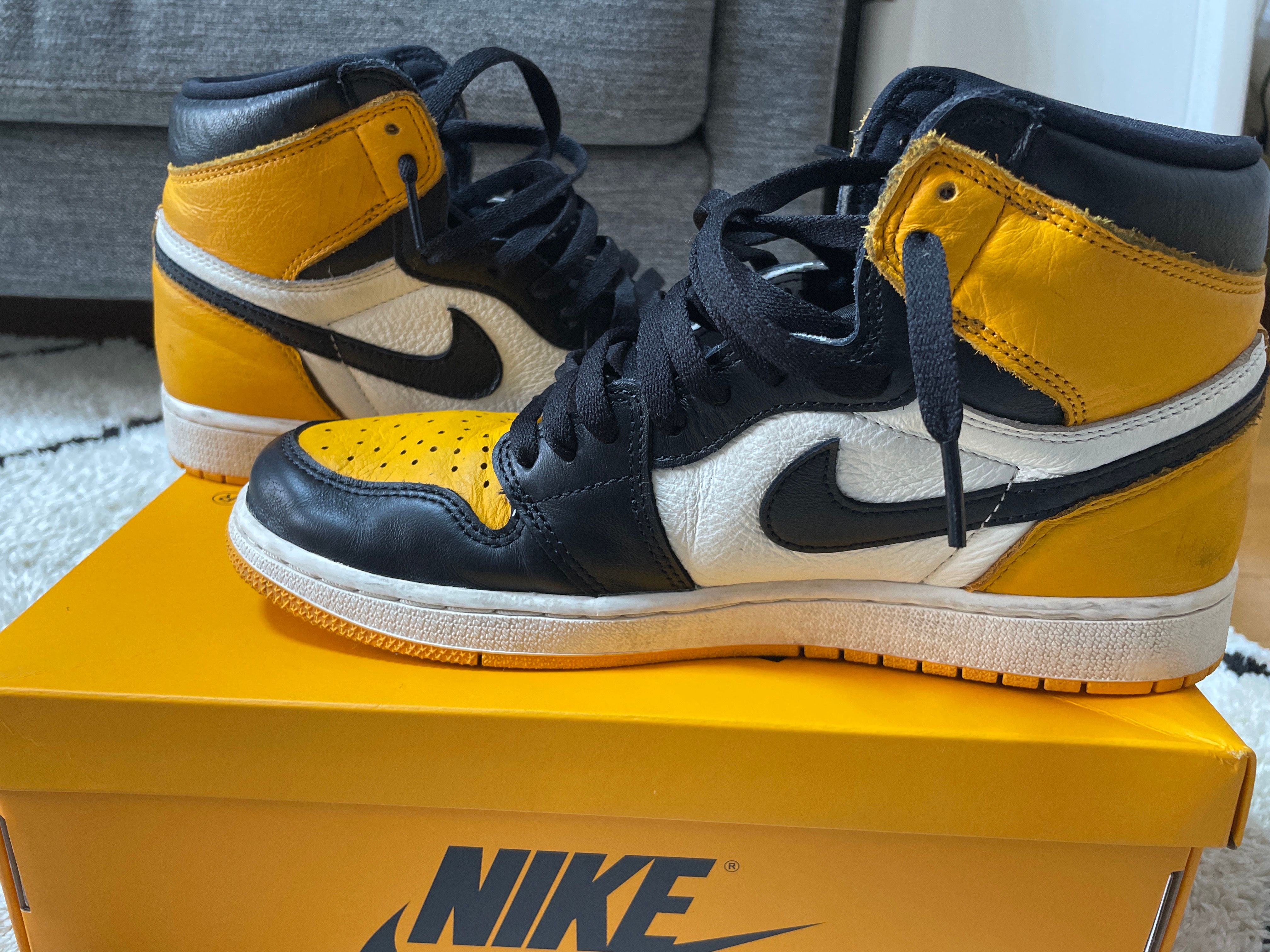 Nike Air Jordan 1 Retro High OG "Taxi"