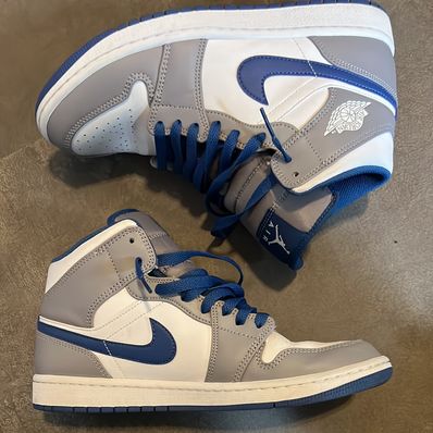 Nike Air Jordan 1 Mid "True Blue"