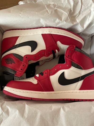 Nike Air Jordan 1 High OG "Lost & Found/Chicago"