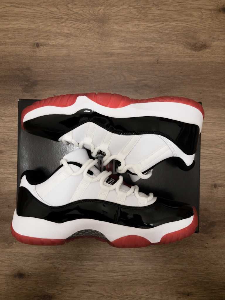 Nike Air Jordan 11 Low "Gym Red"