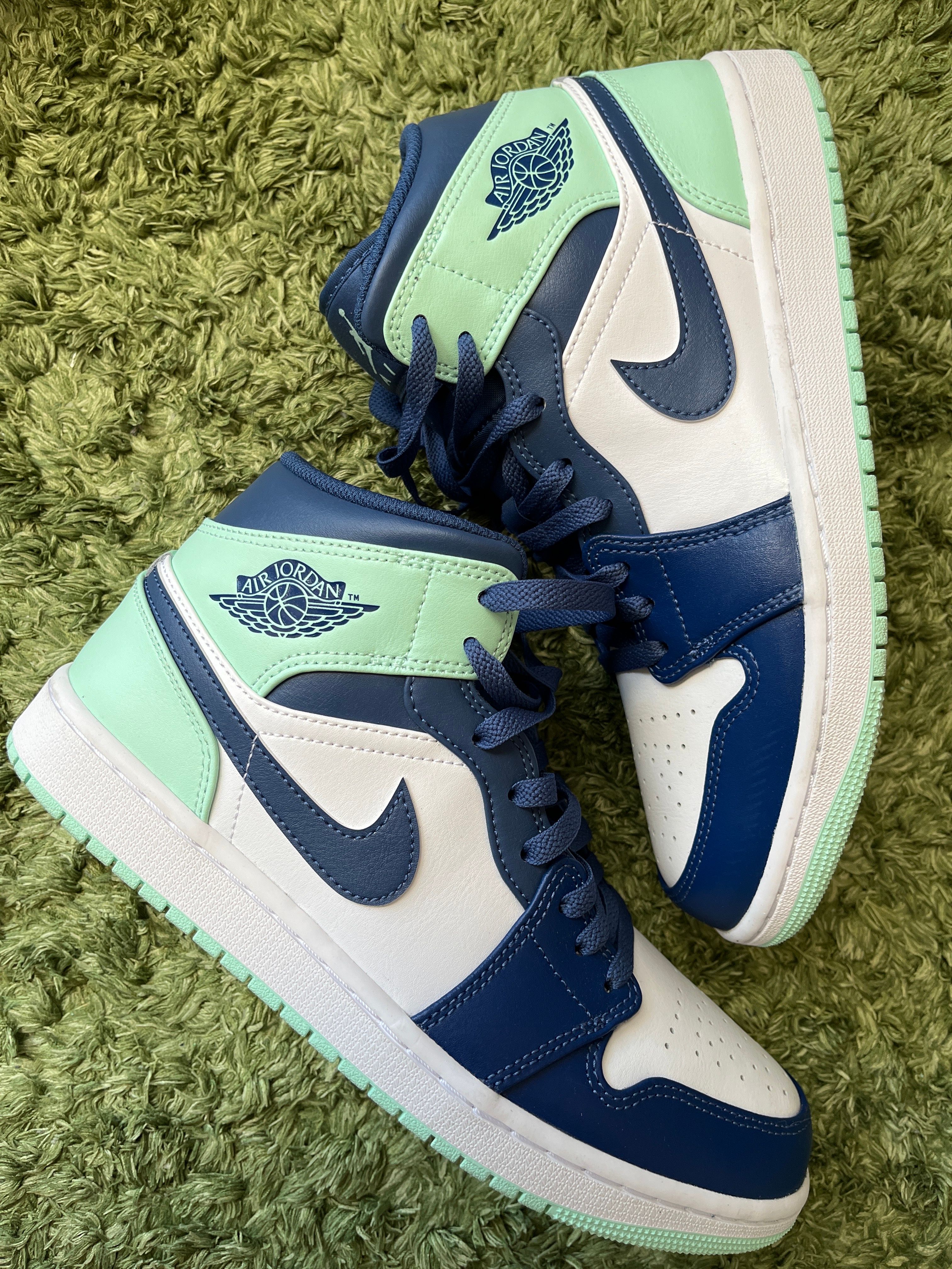 Nike Air Jordan 1 Mid "Blue Mint"