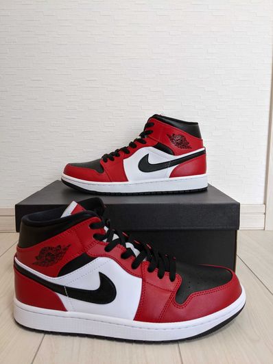 Nike Air Jordan 1 Mid "Chicago Black Toe"
