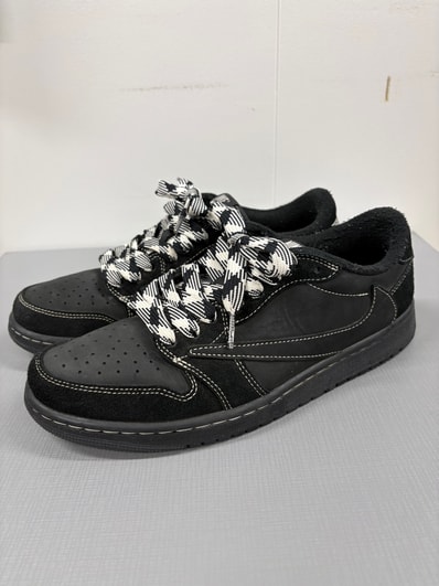 Travis Scott × Nike Air Jordan 1 Low OG SP "Black Phantom"