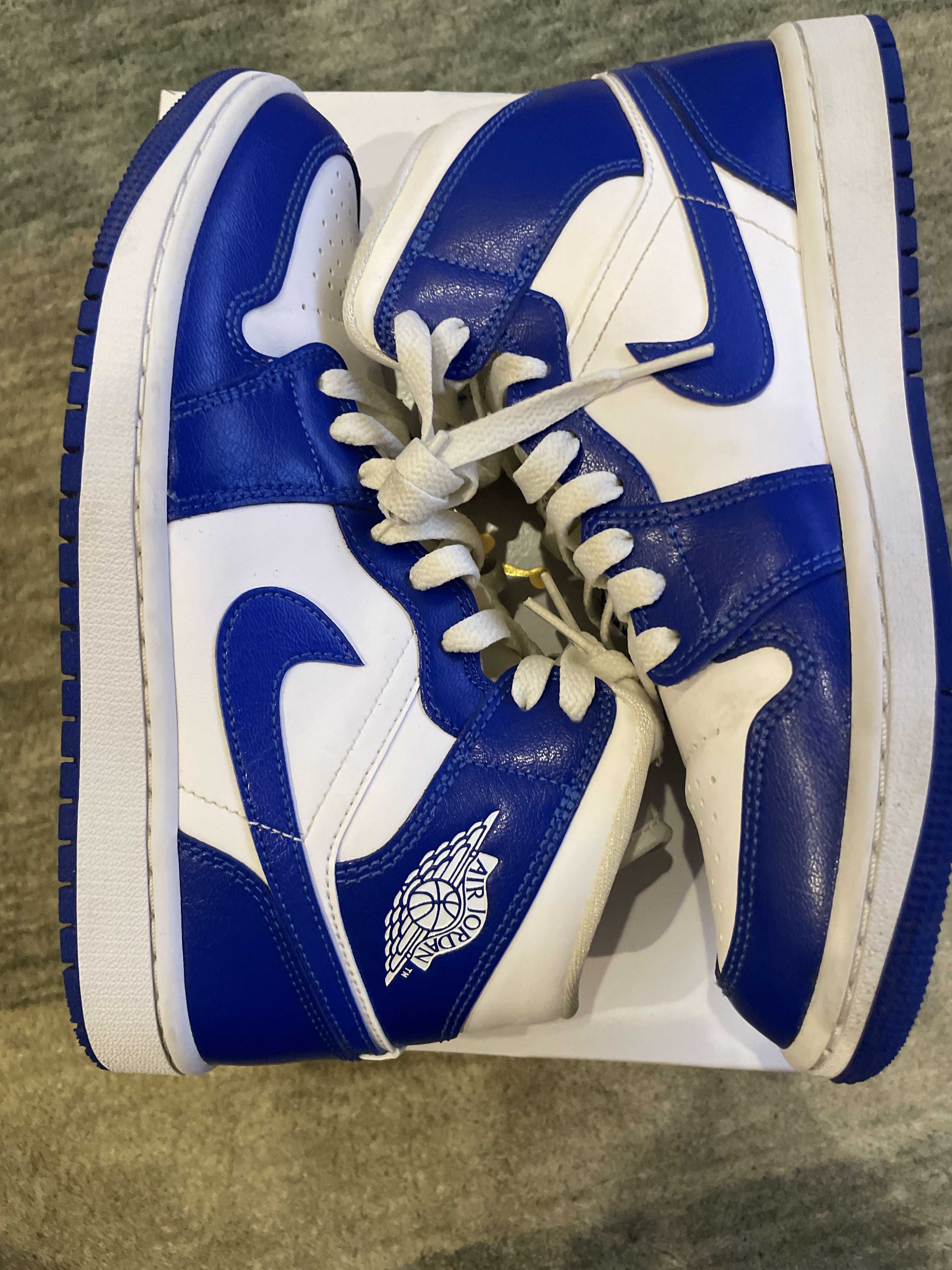 Nike Women's Air Jordan 1 Mid "Kentucky Blue"